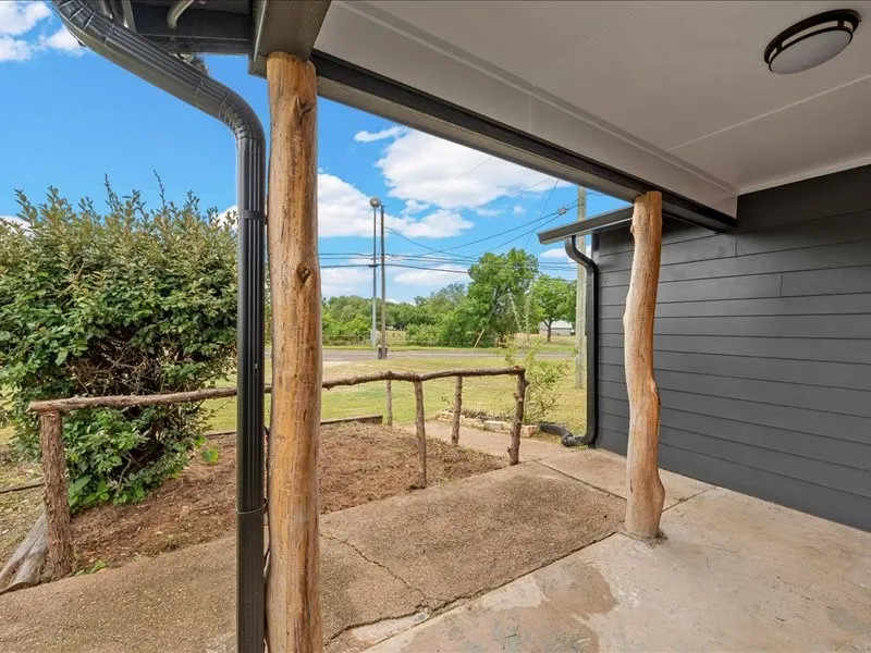 Single Family Residence For Sale in Mc Lennan County , 3336 Kendall Lane, Waco, Texas 76705, 3 Bedroom, 1 Bathroom, Garage spaces, 1,200 Sqft, built in 1966, Price $179,990, mls#21294147, Real Estate Agent in Waco, Homes For Sale in Mc Lennan county, Homes For Sale in Waco, Realtor in Waco Texas, Real Estate Brokerage Independent Realty Texas, Luminita Cordes Realtor
