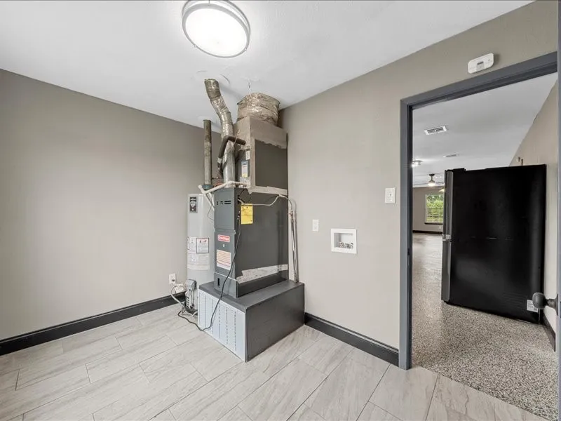 Single Family Residence For Sale in Mc Lennan County , 3336 Kendall Lane, Waco, Texas 76705, 3 Bedroom, 1 Bathroom, Garage spaces, 1,200 Sqft, built in 1966, Price $179,990, mls#21294147, Real Estate Agent in Waco, Homes For Sale in Mc Lennan county, Homes For Sale in Waco, Realtor in Waco Texas, Real Estate Brokerage Independent Realty Texas, Luminita Cordes Realtor