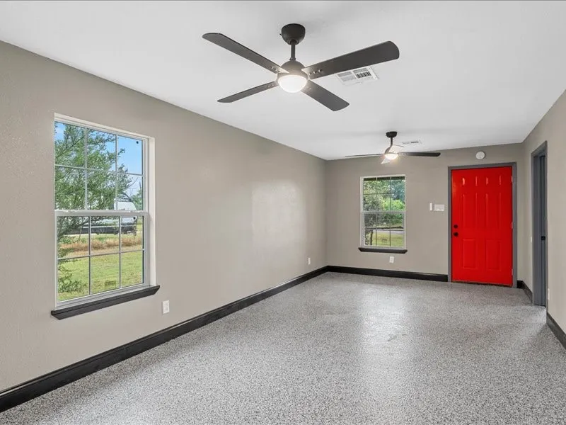 Single Family Residence For Sale in Mc Lennan County , 3336 Kendall Lane, Waco, Texas 76705, 3 Bedroom, 1 Bathroom, Garage spaces, 1,200 Sqft, built in 1966, Price $179,990, mls#21294147, Real Estate Agent in Waco, Homes For Sale in Mc Lennan county, Homes For Sale in Waco, Realtor in Waco Texas, Real Estate Brokerage Independent Realty Texas, Luminita Cordes Realtor