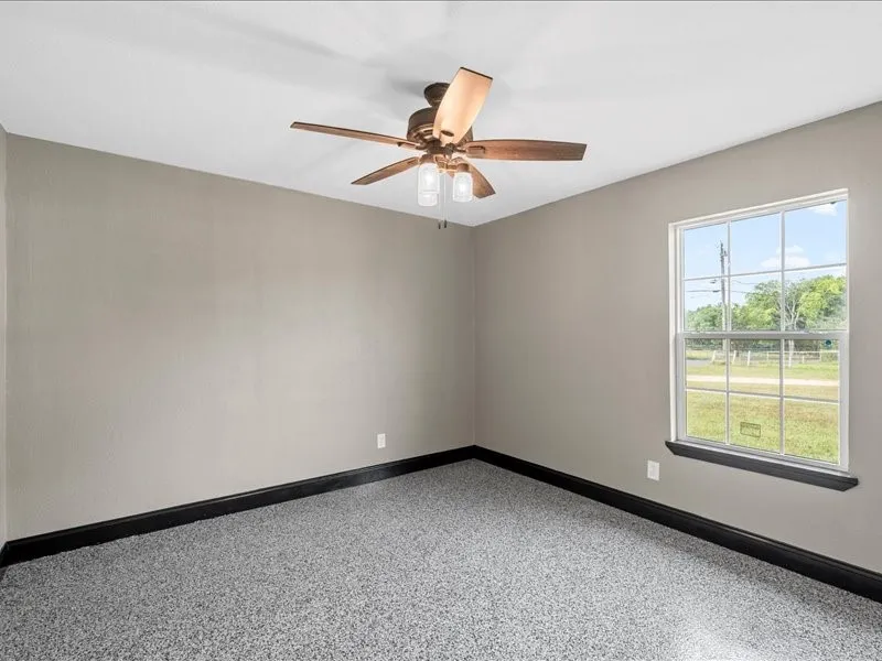 Single Family Residence For Sale in Mc Lennan County , 3336 Kendall Lane, Waco, Texas 76705, 3 Bedroom, 1 Bathroom, Garage spaces, 1,200 Sqft, built in 1966, Price $179,990, mls#21294147, Real Estate Agent in Waco, Homes For Sale in Mc Lennan county, Homes For Sale in Waco, Realtor in Waco Texas, Real Estate Brokerage Independent Realty Texas, Luminita Cordes Realtor