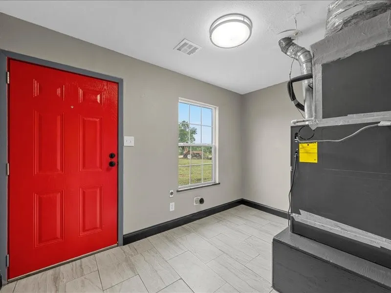 Single Family Residence For Sale in Mc Lennan County , 3336 Kendall Lane, Waco, Texas 76705, 3 Bedroom, 1 Bathroom, Garage spaces, 1,200 Sqft, built in 1966, Price $179,990, mls#21294147, Real Estate Agent in Waco, Homes For Sale in Mc Lennan county, Homes For Sale in Waco, Realtor in Waco Texas, Real Estate Brokerage Independent Realty Texas, Luminita Cordes Realtor