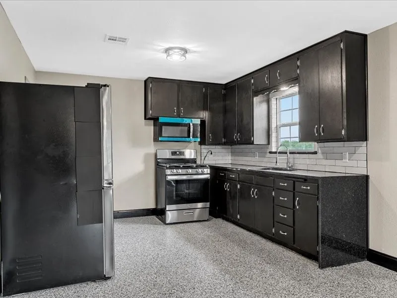 Single Family Residence For Sale in Mc Lennan County , 3336 Kendall Lane, Waco, Texas 76705, 3 Bedroom, 1 Bathroom, Garage spaces, 1,200 Sqft, built in 1966, Price $179,990, mls#21294147, Real Estate Agent in Waco, Homes For Sale in Mc Lennan county, Homes For Sale in Waco, Realtor in Waco Texas, Real Estate Brokerage Independent Realty Texas, Luminita Cordes Realtor