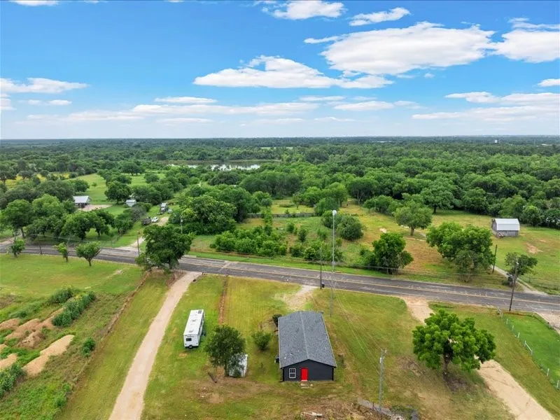 Single Family Residence For Sale in Mc Lennan County , 3336 Kendall Lane, Waco, Texas 76705, 3 Bedroom, 1 Bathroom, Garage spaces, 1,200 Sqft, built in 1966, Price $179,990, mls#21294147, Real Estate Agent in Waco, Homes For Sale in Mc Lennan county, Homes For Sale in Waco, Realtor in Waco Texas, Real Estate Brokerage Independent Realty Texas, Luminita Cordes Realtor