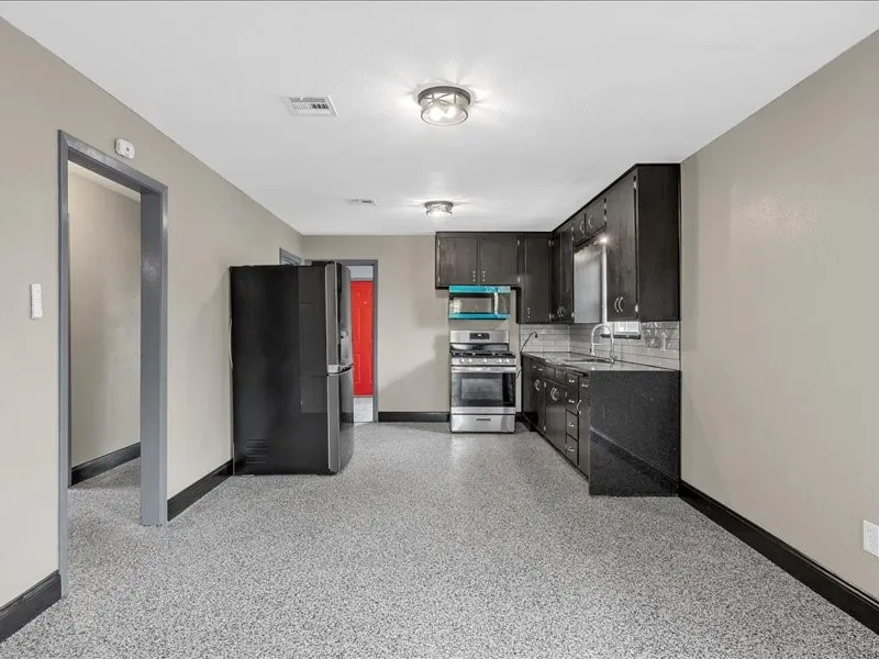 Single Family Residence For Sale in Mc Lennan County , 3336 Kendall Lane, Waco, Texas 76705, 3 Bedroom, 1 Bathroom, Garage spaces, 1,200 Sqft, built in 1966, Price $179,990, mls#21294147, Real Estate Agent in Waco, Homes For Sale in Mc Lennan county, Homes For Sale in Waco, Realtor in Waco Texas, Real Estate Brokerage Independent Realty Texas, Luminita Cordes Realtor