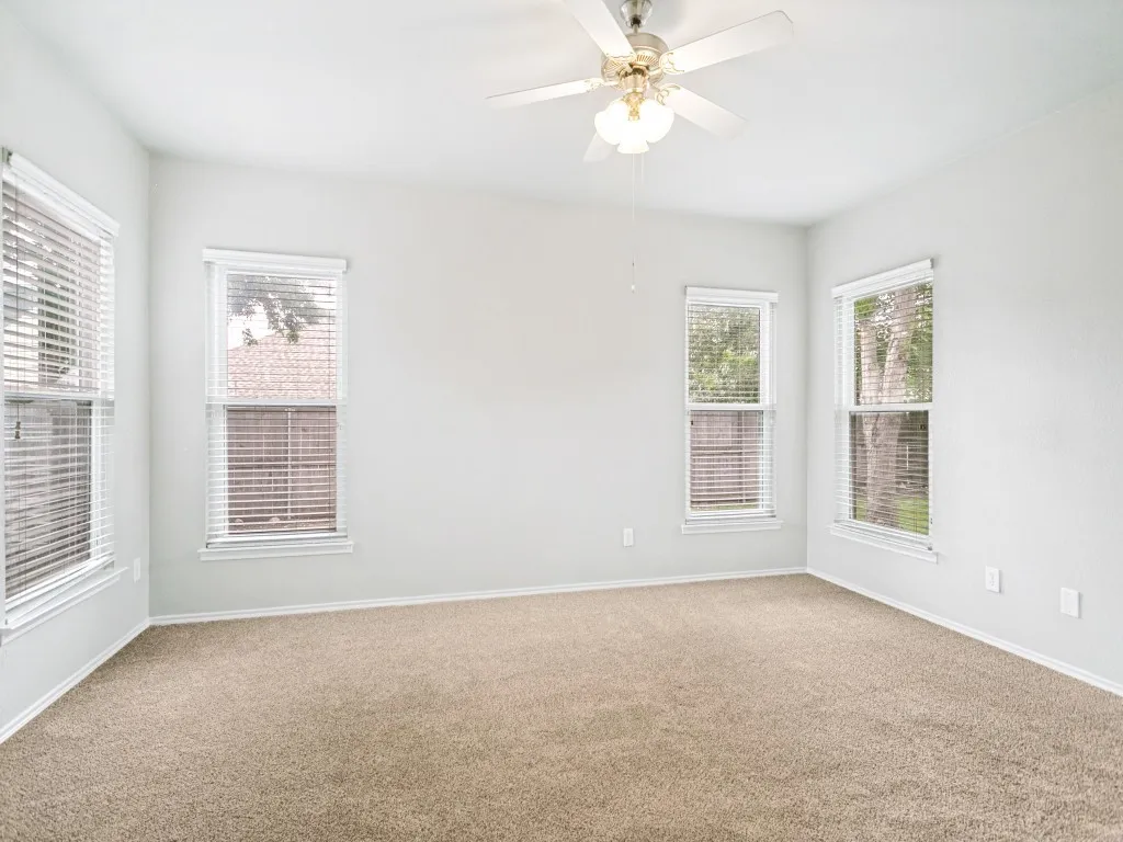 Single Family Residence For Sale in Collin County , 9941 Northgate Drive, Mc Kinney, Texas 75072, 4 Bedroom, 2 Bathroom, 2 Garage spaces, 2,039 Sqft, built in 2006, mls#21294124, Real Estate Agent in Mc Kinney, Homes For Sale in Collin county, Homes For Sale in Mc Kinney, Realtor in Mc Kinney Texas, Real Estate Brokerage Independent Realty Texas, Luminita Cordes Realtor