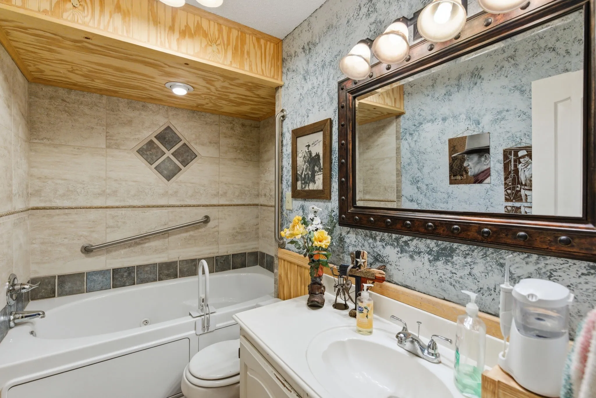 Single Family Residence For Sale in Johnson County , 6700 CR 1022, Joshua, Texas 76058, 0, 0, 5 Garage spaces, 9,999 Sqft, built in 0, mls#21294197, Real Estate Agent in Joshua, Homes For Sale in Johnson county, Homes For Sale in Joshua, Realtor in Joshua Texas, Real Estate Brokerage Independent Realty Texas, Luminita Cordes Realtor