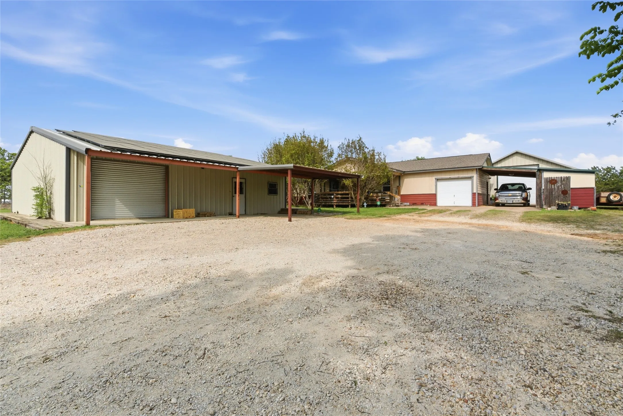 Single Family Residence For Sale in Johnson County , 6700 CR 1022, Joshua, Texas 76058, 0, 0, 5 Garage spaces, 9,999 Sqft, built in 0, mls#21294197, Real Estate Agent in Joshua, Homes For Sale in Johnson county, Homes For Sale in Joshua, Realtor in Joshua Texas, Real Estate Brokerage Independent Realty Texas, Luminita Cordes Realtor