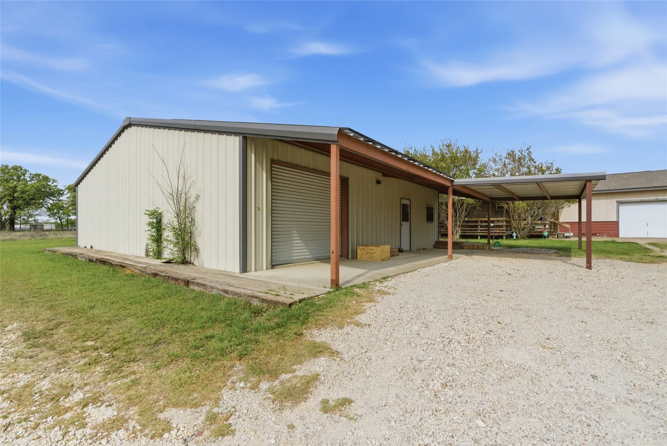 Single Family Residence For Sale in Johnson County , 6700 CR 1022, Joshua, Texas 76058, 0, 0, 5 Garage spaces, 9,999 Sqft, built in 0, mls#21294197, Real Estate Agent in Joshua, Homes For Sale in Johnson county, Homes For Sale in Joshua, Realtor in Joshua Texas, Real Estate Brokerage Independent Realty Texas, Luminita Cordes Realtor