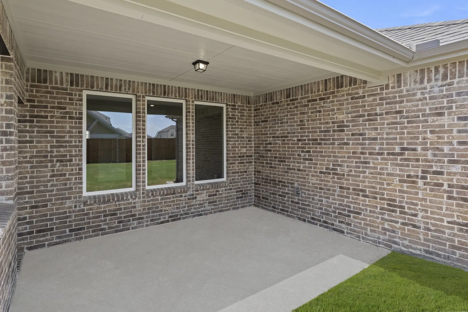 25. 1812 Bachman - Patio