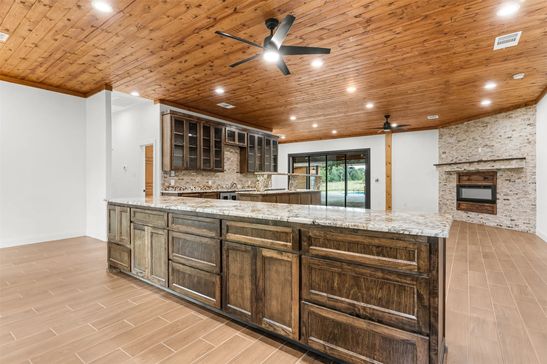 Single Family Residence For Sale in Mc Lennan County , 1215 E Stegall Road, Robinson, Texas 76706, 4 Bedroom, 4 Bathroom, 2 Garage spaces, 3,200 Sqft, built in 2024, mls#21288081, Real Estate Agent in Robinson, Homes For Sale in Mc Lennan county, Homes For Sale in Robinson, Realtor in Robinson Texas, Real Estate Brokerage Independent Realty Texas, Luminita Cordes Realtor