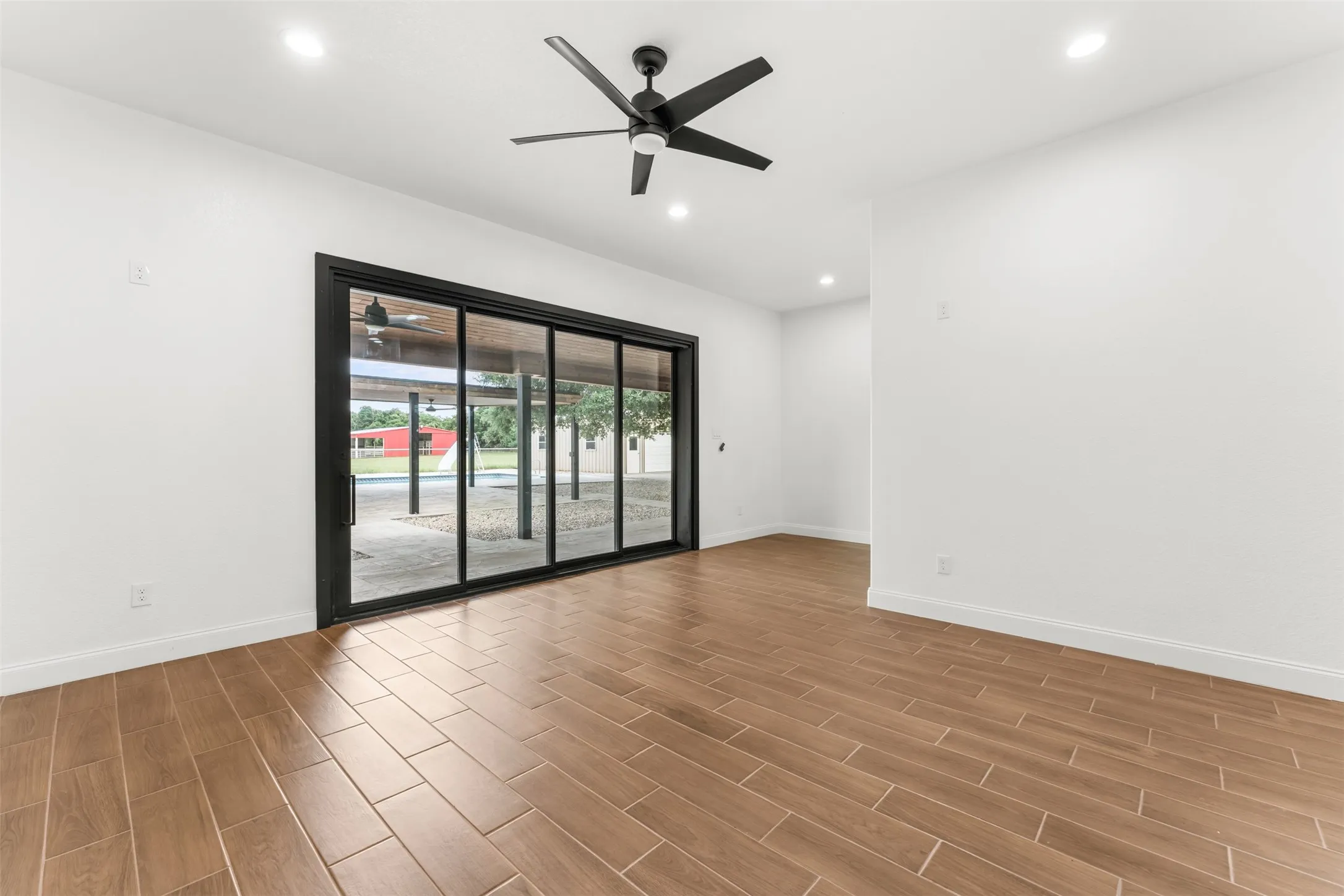 Single Family Residence For Sale in Mc Lennan County , 1215 E Stegall Road, Robinson, Texas 76706, 4 Bedroom, 4 Bathroom, 2 Garage spaces, 3,200 Sqft, built in 2024, mls#21288081, Real Estate Agent in Robinson, Homes For Sale in Mc Lennan county, Homes For Sale in Robinson, Realtor in Robinson Texas, Real Estate Brokerage Independent Realty Texas, Luminita Cordes Realtor