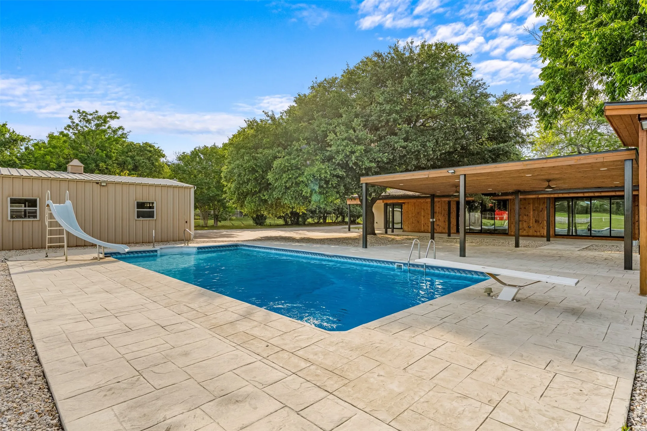 Single Family Residence For Sale in Mc Lennan County , 1215 E Stegall Road, Robinson, Texas 76706, 4 Bedroom, 4 Bathroom, 2 Garage spaces, 3,200 Sqft, built in 2024, mls#21288081, Real Estate Agent in Robinson, Homes For Sale in Mc Lennan county, Homes For Sale in Robinson, Realtor in Robinson Texas, Real Estate Brokerage Independent Realty Texas, Luminita Cordes Realtor