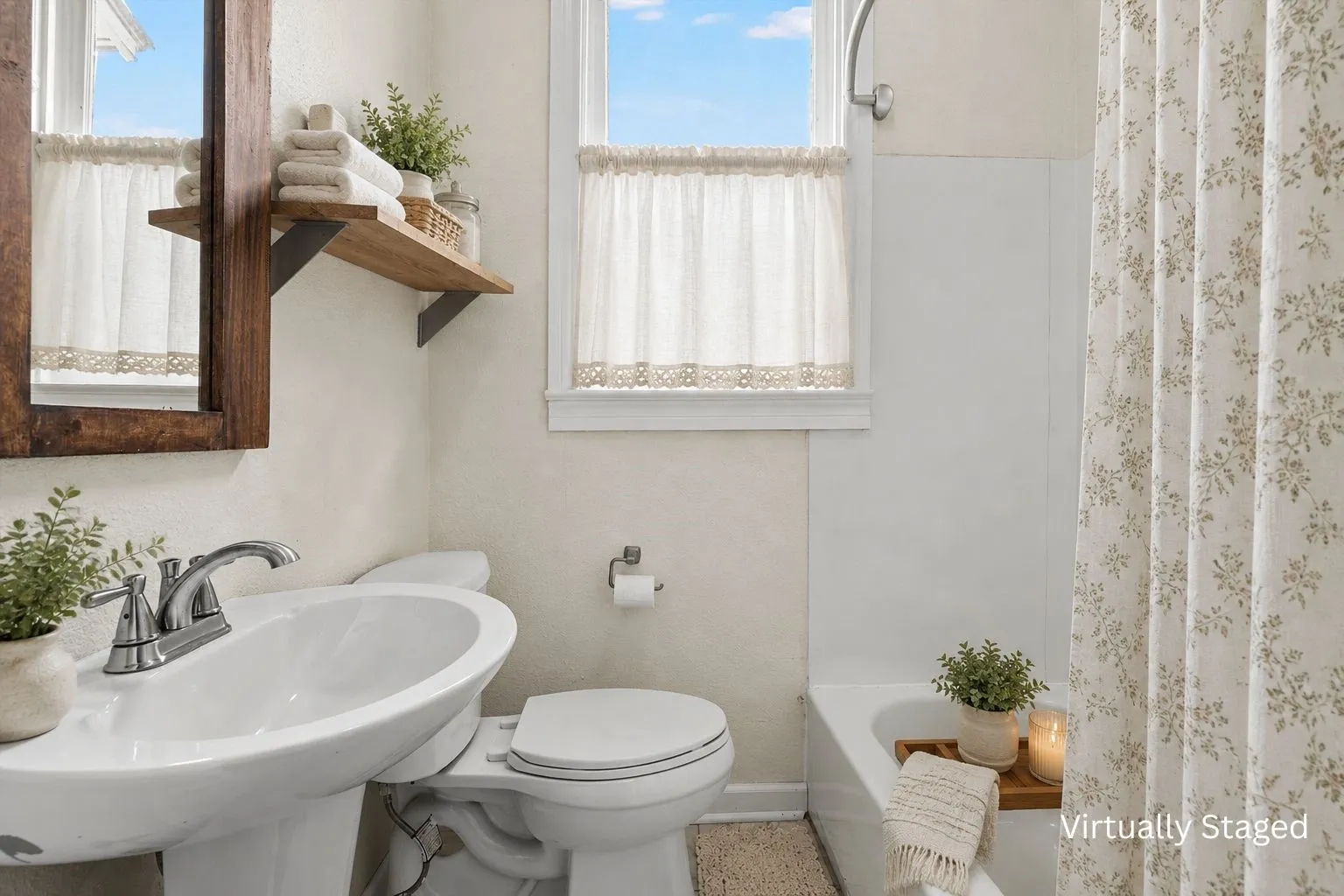 Single Family Residence For Sale in Mc Lennan County , 2616 Fort Avenue, Waco, Texas 76707, 3 Bedroom, 2 Bathroom, Garage spaces, 1,226 Sqft, built in 1917, mls#21287717, Real Estate Agent in Waco, Homes For Sale in Mc Lennan county, Homes For Sale in Waco, Realtor in Waco Texas, Real Estate Brokerage Independent Realty Texas, Luminita Cordes Realtor
