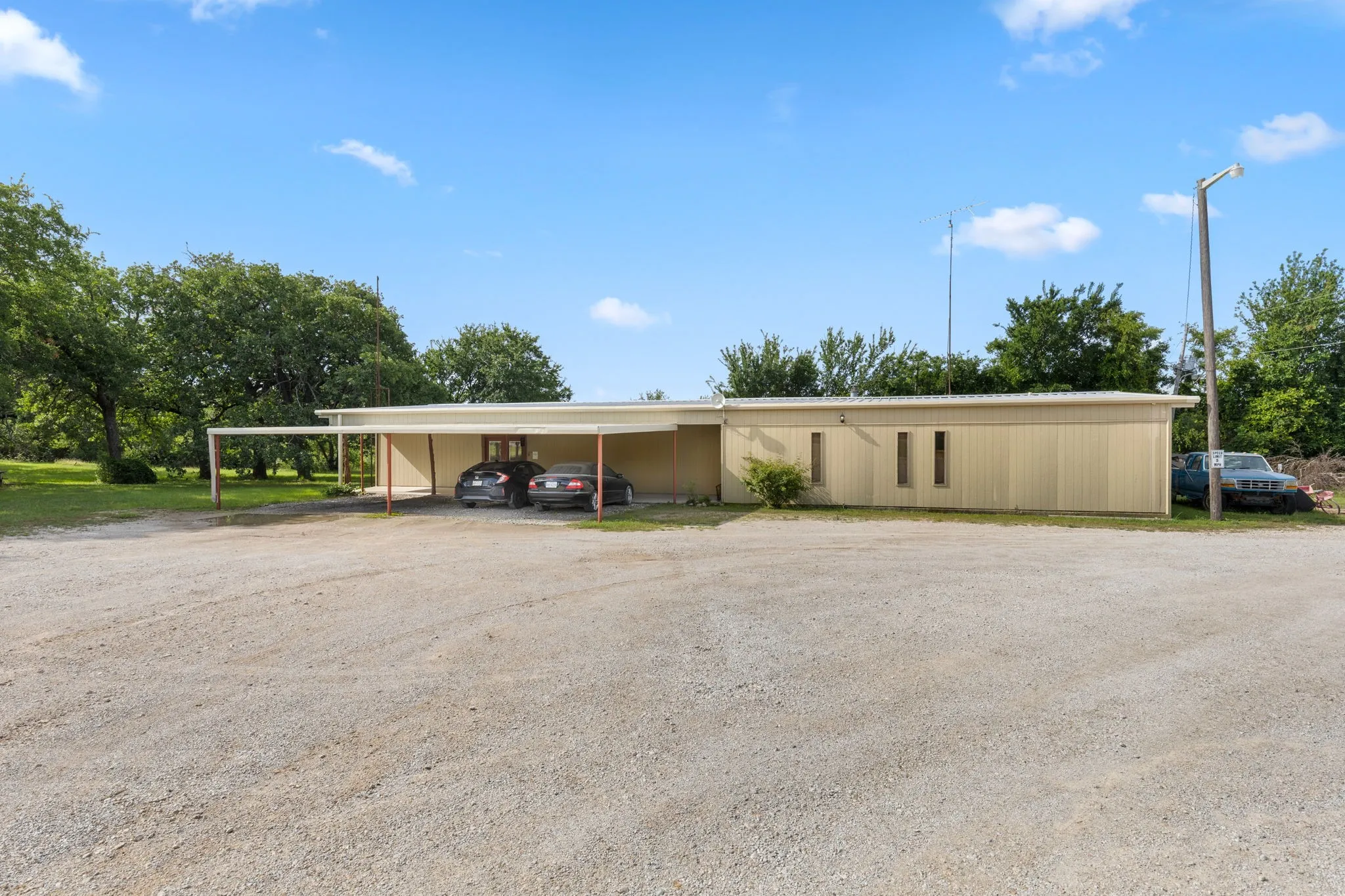 Business For Sale in Young County , 4908 State Highway 16 S, Graham, Texas 76450, 0, 0, Garage spaces, 0 Sqft, built in 1984, mls#21294130, Real Estate Agent in Graham, Homes For Sale in Young county, Homes For Sale in Graham, Realtor in Graham Texas, Real Estate Brokerage Independent Realty Texas, Luminita Cordes Realtor