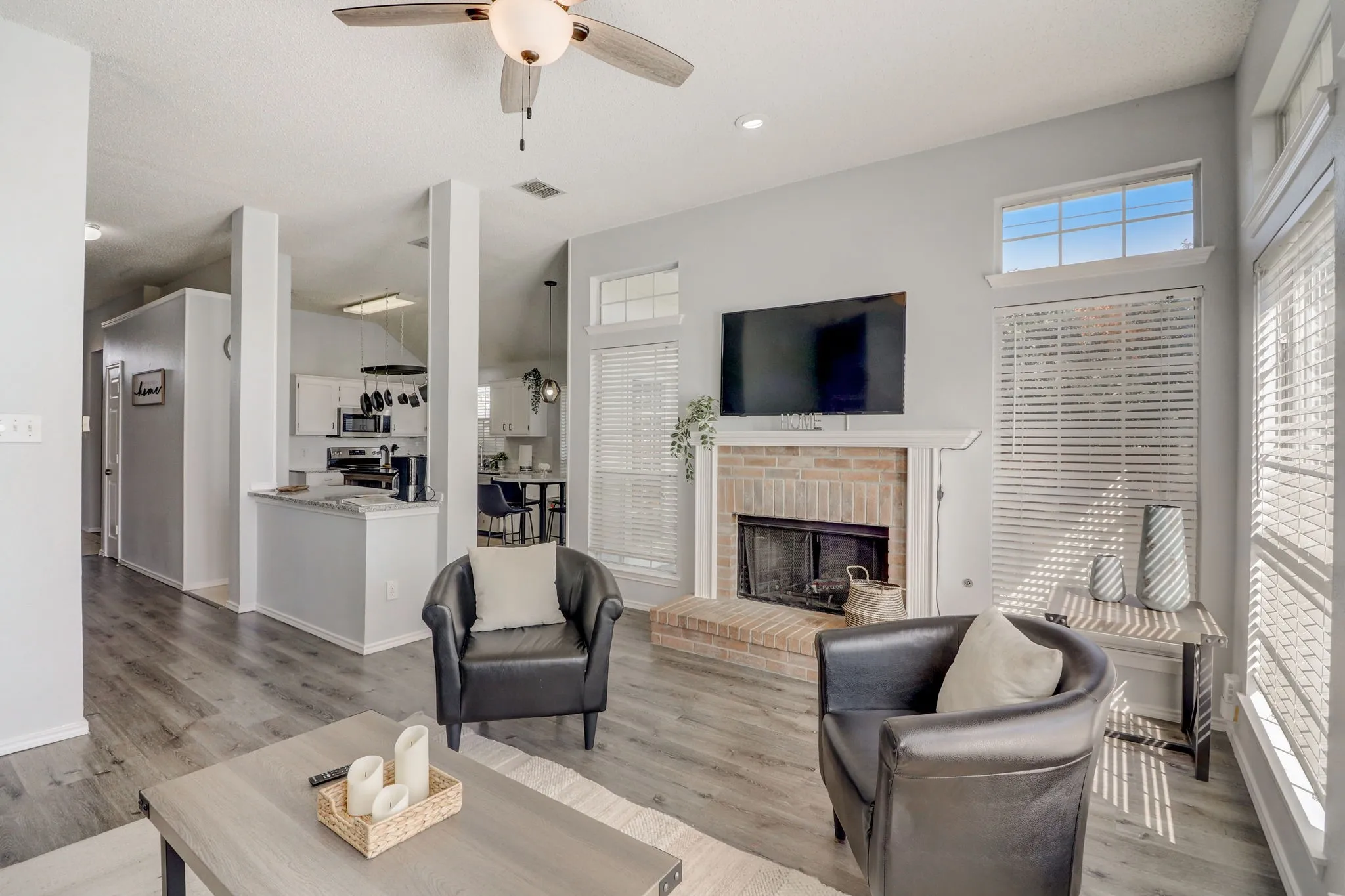 Single Family Residence For Rent in Collin County , 6302 Mount Vernon Drive, Frisco, Texas 75035, 4 Bedroom, 2 Bathroom, 2 Garage spaces, 1,693 Sqft, built in 1995, mls#21291880, Real Estate Agent in Frisco, Homes For Rent in Collin county, Homes For Rent in Frisco, Realtor in Frisco Texas, Real Estate Brokerage Independent Realty Texas, Luminita Cordes Realtor