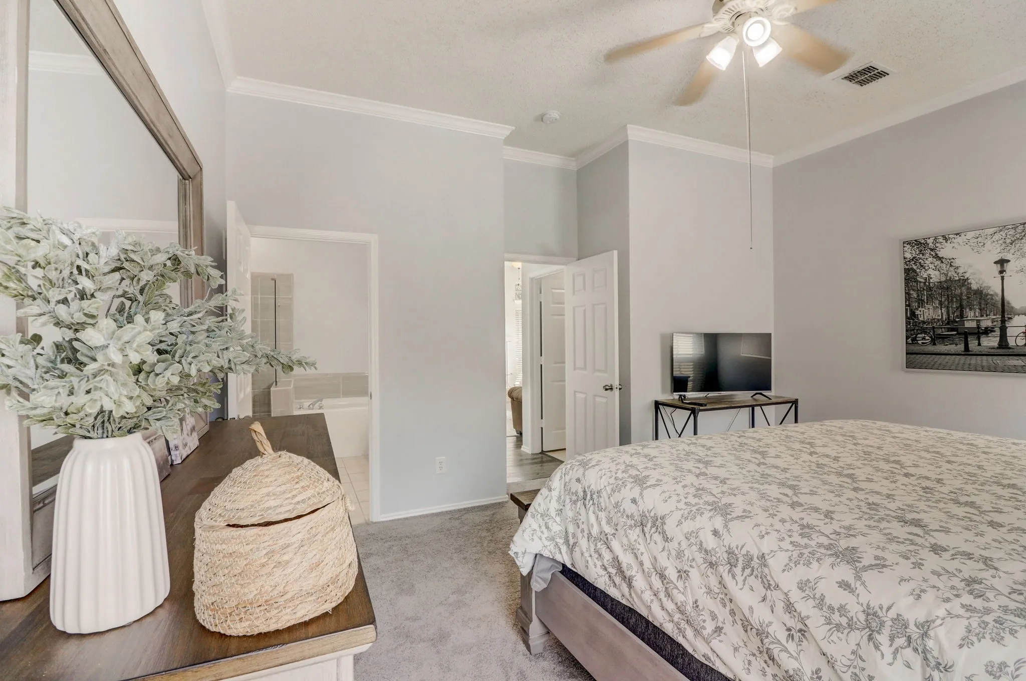 Single Family Residence For Rent in Collin County , 6302 Mount Vernon Drive, Frisco, Texas 75035, 4 Bedroom, 2 Bathroom, 2 Garage spaces, 1,693 Sqft, built in 1995, mls#21291880, Real Estate Agent in Frisco, Homes For Rent in Collin county, Homes For Rent in Frisco, Realtor in Frisco Texas, Real Estate Brokerage Independent Realty Texas, Luminita Cordes Realtor