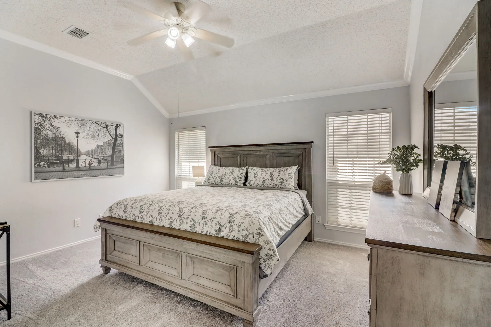 Single Family Residence For Rent in Collin County , 6302 Mount Vernon Drive, Frisco, Texas 75035, 4 Bedroom, 2 Bathroom, 2 Garage spaces, 1,693 Sqft, built in 1995, mls#21291880, Real Estate Agent in Frisco, Homes For Rent in Collin county, Homes For Rent in Frisco, Realtor in Frisco Texas, Real Estate Brokerage Independent Realty Texas, Luminita Cordes Realtor
