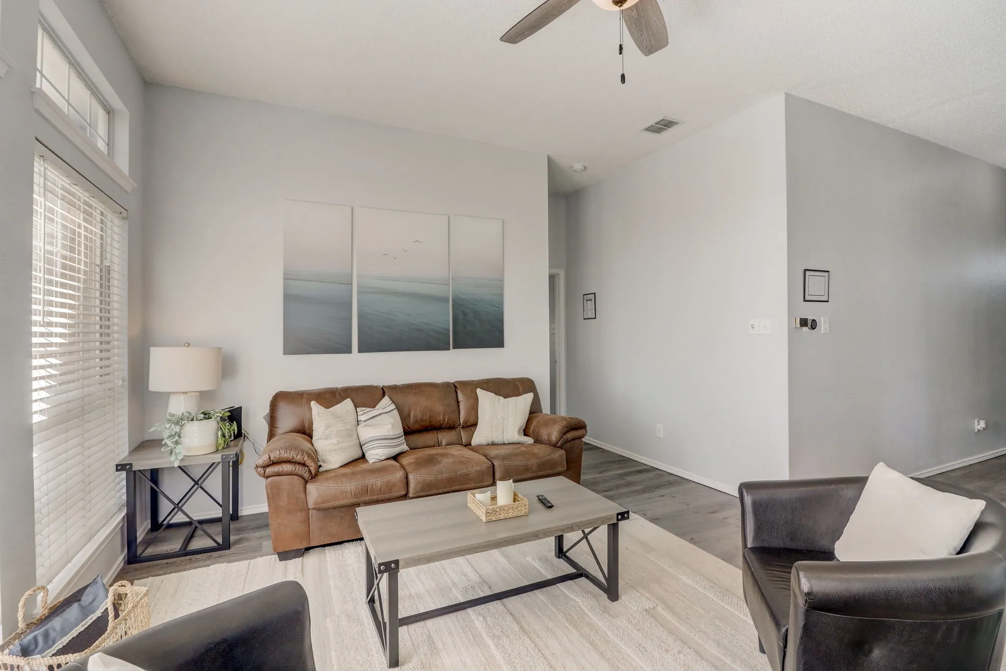 Single Family Residence For Rent in Collin County , 6302 Mount Vernon Drive, Frisco, Texas 75035, 4 Bedroom, 2 Bathroom, 2 Garage spaces, 1,693 Sqft, built in 1995, mls#21291880, Real Estate Agent in Frisco, Homes For Rent in Collin county, Homes For Rent in Frisco, Realtor in Frisco Texas, Real Estate Brokerage Independent Realty Texas, Luminita Cordes Realtor