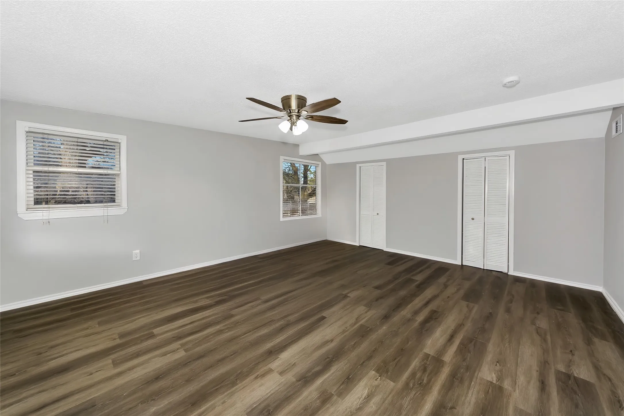 3rd bedroom upstairs