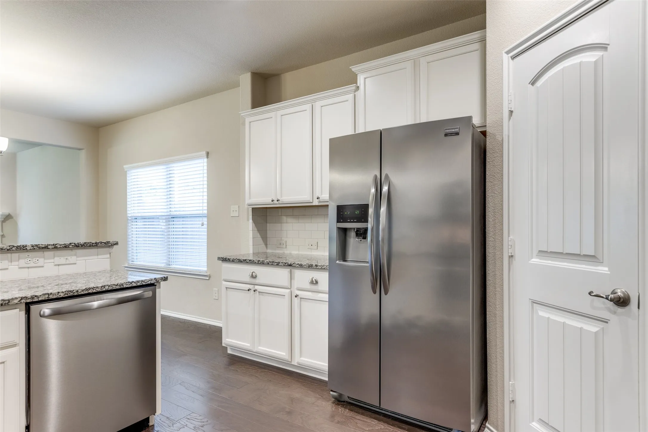 Single Family Residence For Rent in Collin County , 9905 Beaver Dam Lane, Mc Kinney, Texas 75071, 3 Bedroom, 3 Bathroom, 2 Garage spaces, 2,205 Sqft, built in 2016, mls#21294257, Real Estate Agent in Mc Kinney, Homes For Rent in Collin county, Homes For Rent in Mc Kinney, Realtor in Mc Kinney Texas, Real Estate Brokerage Independent Realty Texas, Luminita Cordes Realtor