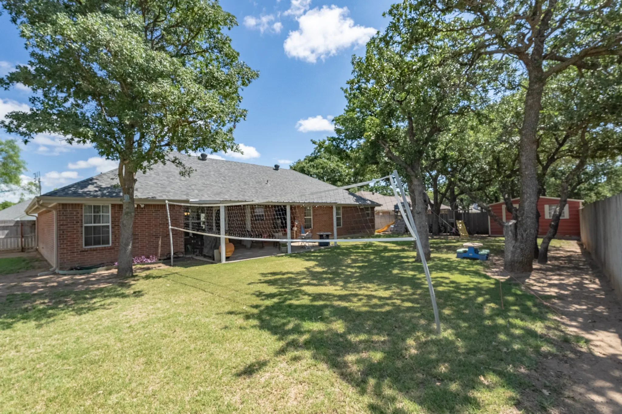 Single Family Residence For Sale in Callahan County , 1113 Devin Drive, Clyde, Texas 79510, 4 Bedroom, 2 Bathroom, 2 Garage spaces, 1,833 Sqft, built in 2004, mls#21293324, Real Estate Agent in Clyde, Homes For Sale in Callahan county, Homes For Sale in Clyde, Realtor in Clyde Texas, Real Estate Brokerage Independent Realty Texas, Luminita Cordes Realtor