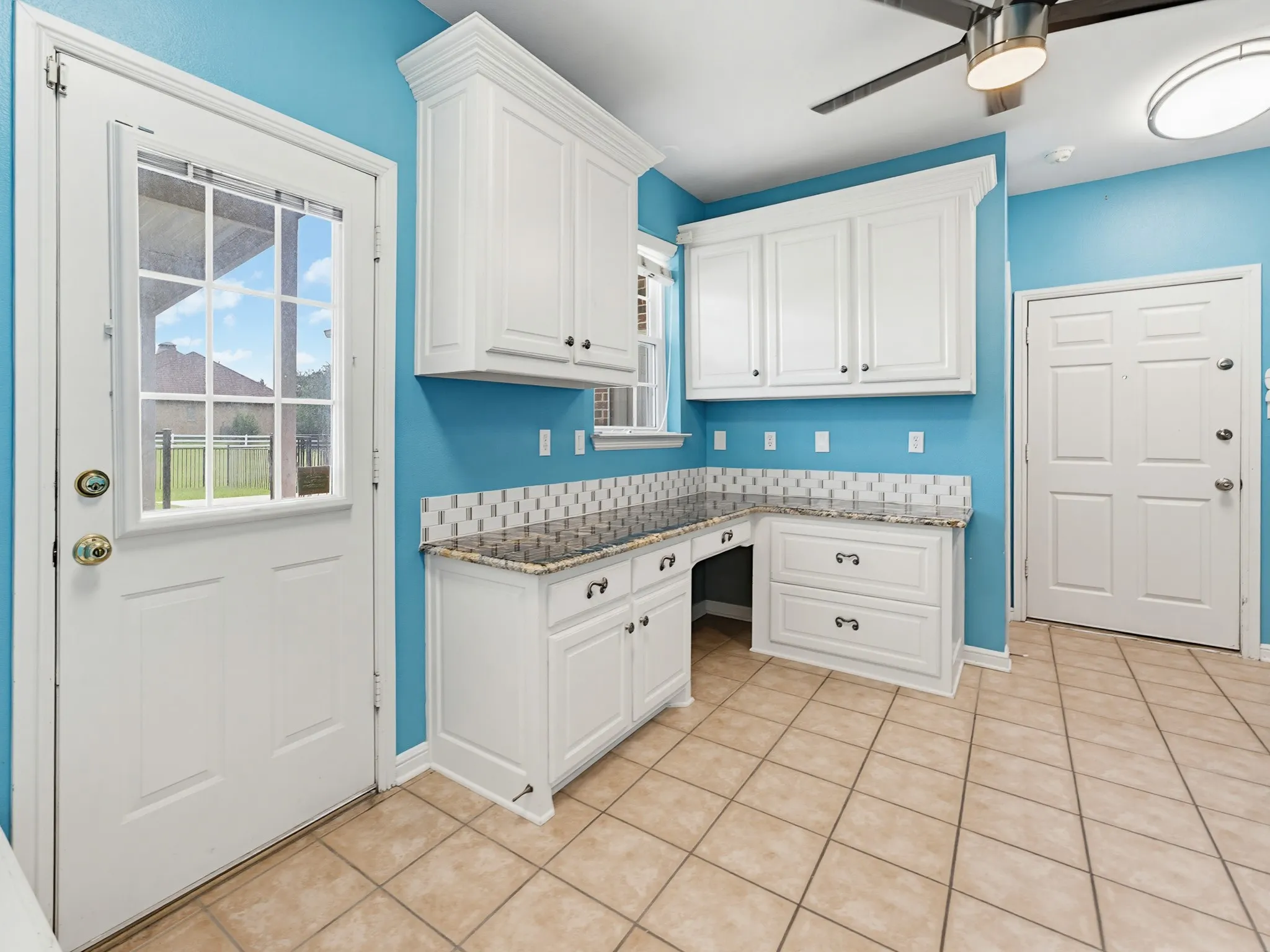 Single Family Residence For Sale in Rockwall County , 201 Willowcrest, Rockwall, Texas 75032, 4 Bedroom, 5 Bathroom, 3 Garage spaces, 3,645 Sqft, built in 1998, mls#21291044, Real Estate Agent in Rockwall, Homes For Sale in Rockwall county, Homes For Sale in Rockwall, Realtor in Rockwall Texas, Real Estate Brokerage Independent Realty Texas, Luminita Cordes Realtor