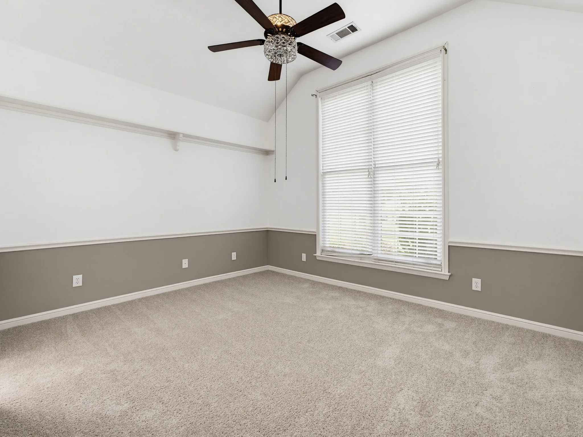 Single Family Residence For Sale in Rockwall County , 201 Willowcrest, Rockwall, Texas 75032, 4 Bedroom, 5 Bathroom, 3 Garage spaces, 3,645 Sqft, built in 1998, mls#21291044, Real Estate Agent in Rockwall, Homes For Sale in Rockwall county, Homes For Sale in Rockwall, Realtor in Rockwall Texas, Real Estate Brokerage Independent Realty Texas, Luminita Cordes Realtor