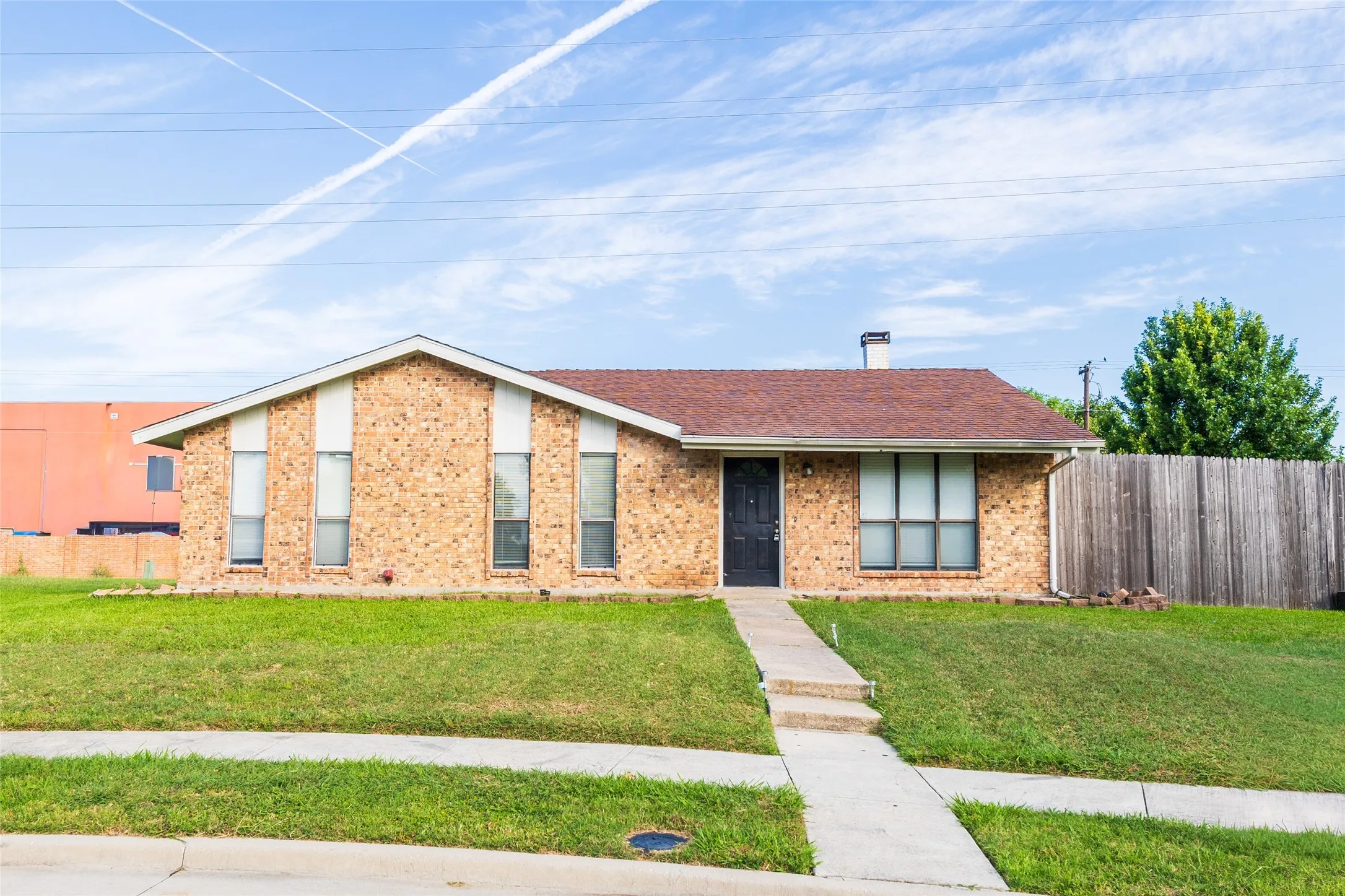 Single Family Residence For Sale