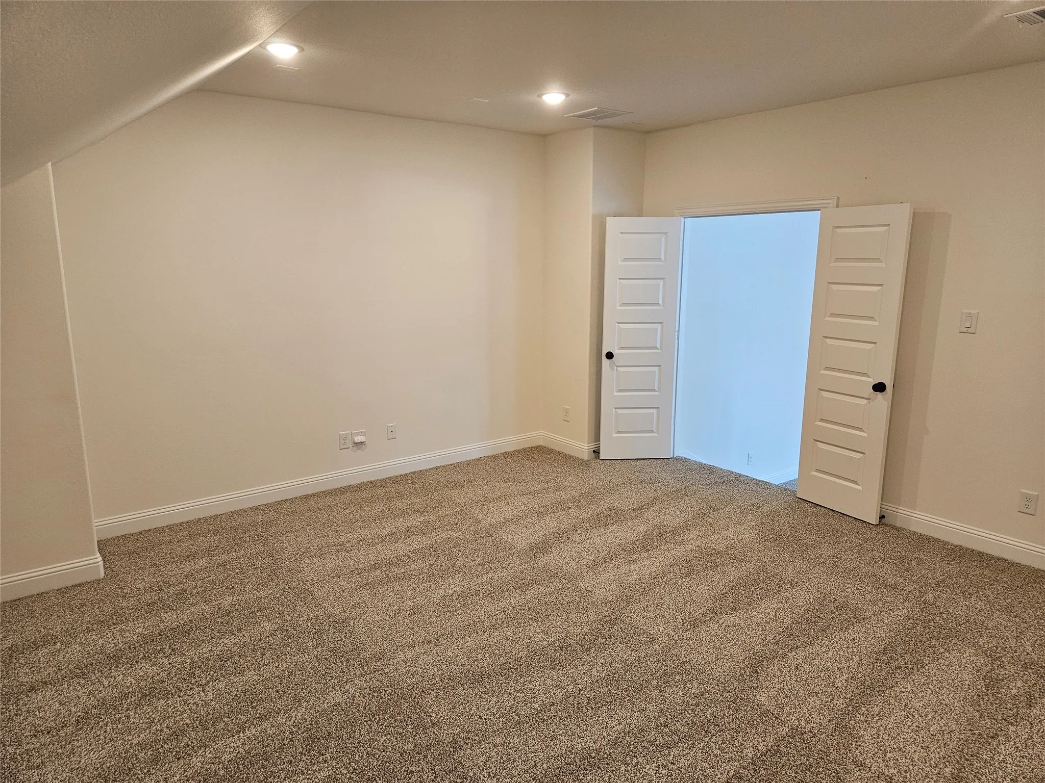 Single Family Residence For Sale in Grayson County , 2617 Silo Lane, Van Alstyne, Texas 75495, 5 Bedroom, 4 Bathroom, 6 Garage spaces, 3,628 Sqft, built in 2026, mls#21294276, Real Estate Agent in Van Alstyne, Homes For Sale in Grayson county, Homes For Sale in Van Alstyne, Realtor in Van Alstyne Texas, Real Estate Brokerage Independent Realty Texas, Luminita Cordes Realtor