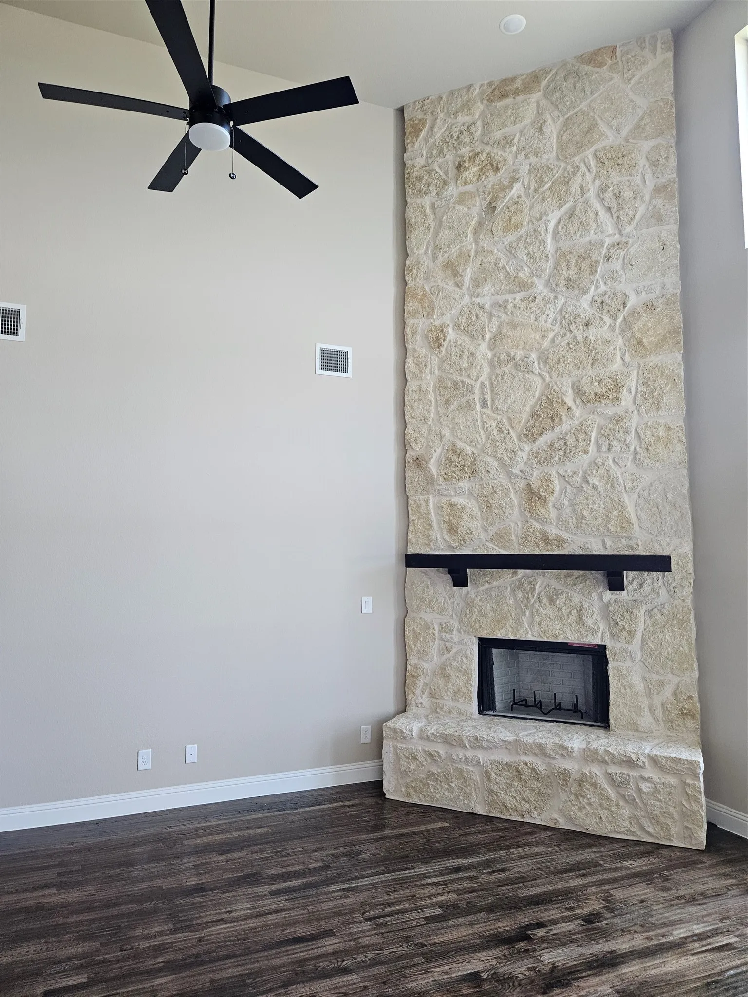 Single Family Residence For Sale in Grayson County , 2621 Silo Lane, Van Alstyne, Texas 75495, 4 Bedroom, 4 Bathroom, 6 Garage spaces, 2,716 Sqft, built in 2026, mls#21294291, Real Estate Agent in Van Alstyne, Homes For Sale in Grayson county, Homes For Sale in Van Alstyne, Realtor in Van Alstyne Texas, Real Estate Brokerage Independent Realty Texas, Luminita Cordes Realtor