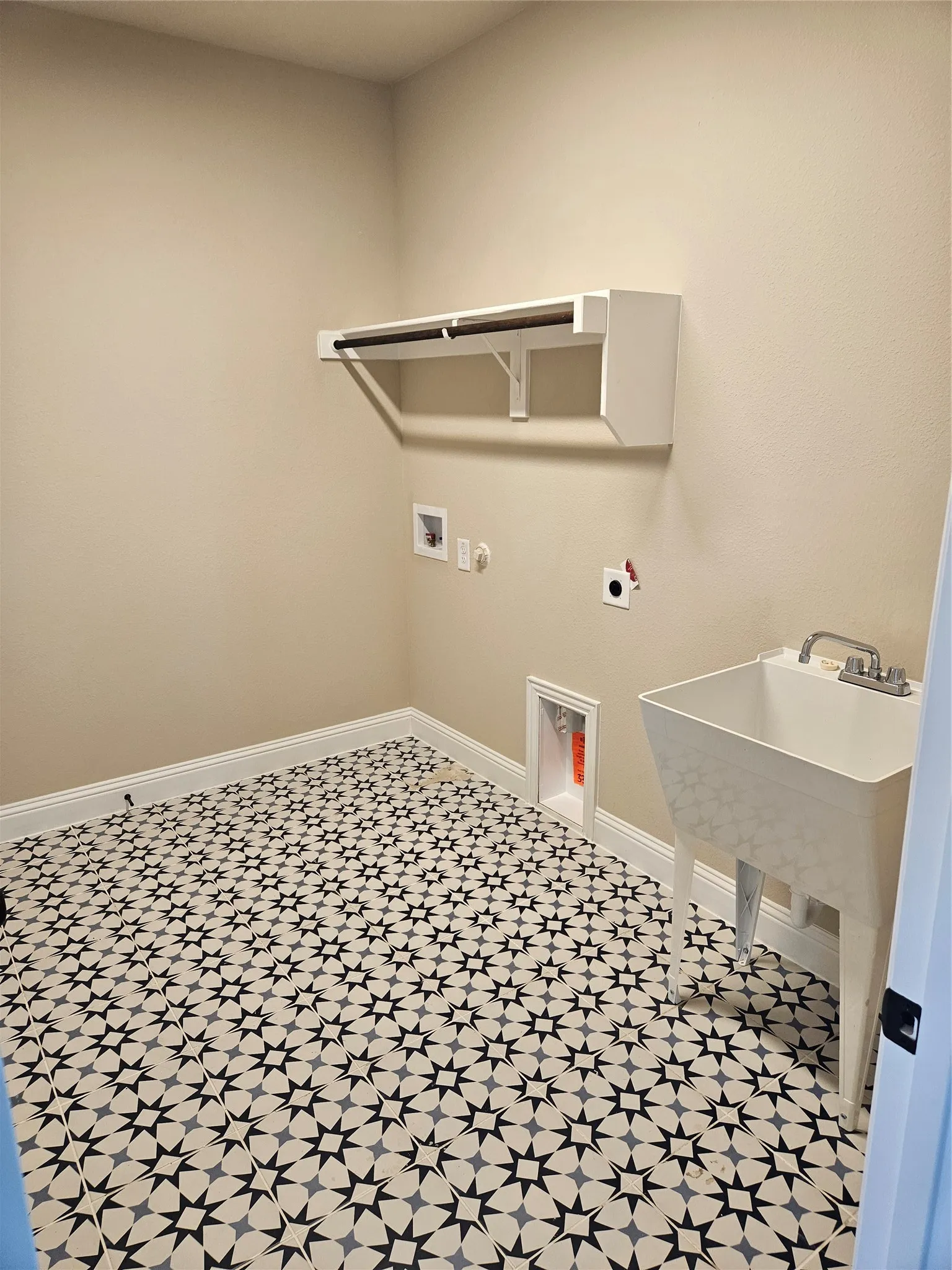 Single Family Residence For Sale in Grayson County , 2621 Silo Lane, Van Alstyne, Texas 75495, 4 Bedroom, 4 Bathroom, 6 Garage spaces, 2,716 Sqft, built in 2026, mls#21294291, Real Estate Agent in Van Alstyne, Homes For Sale in Grayson county, Homes For Sale in Van Alstyne, Realtor in Van Alstyne Texas, Real Estate Brokerage Independent Realty Texas, Luminita Cordes Realtor