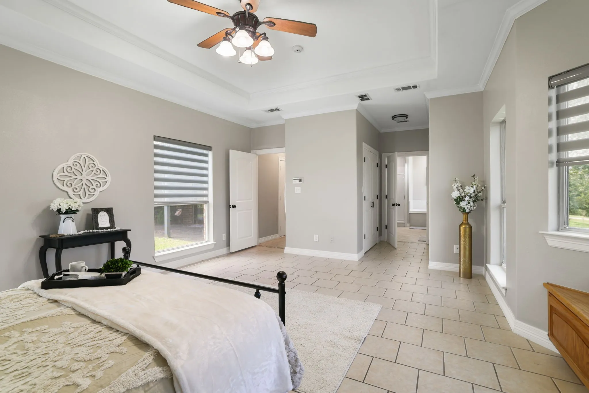 Farm For Sale in Grayson County , 303 Celtic Road, Howe, Texas 75459, 3 Bedroom, 4 Bathroom, 2 Garage spaces, 2,706 Sqft, built in 2004, mls#21292759, Real Estate Agent in Howe, Homes For Sale in Grayson county, Homes For Sale in Howe, Realtor in Howe Texas, Real Estate Brokerage Independent Realty Texas, Luminita Cordes Realtor