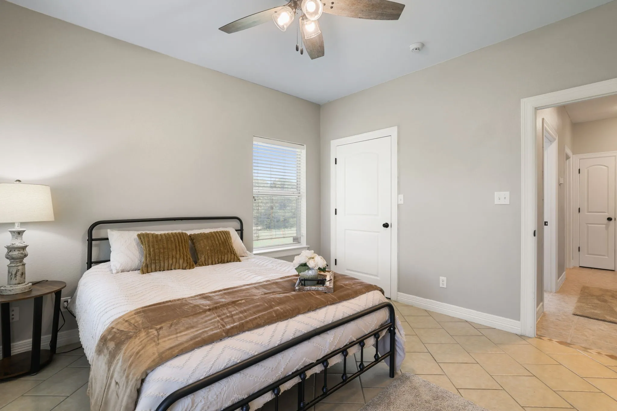 Farm For Sale in Grayson County , 303 Celtic Road, Howe, Texas 75459, 3 Bedroom, 4 Bathroom, 2 Garage spaces, 2,706 Sqft, built in 2004, mls#21292759, Real Estate Agent in Howe, Homes For Sale in Grayson county, Homes For Sale in Howe, Realtor in Howe Texas, Real Estate Brokerage Independent Realty Texas, Luminita Cordes Realtor