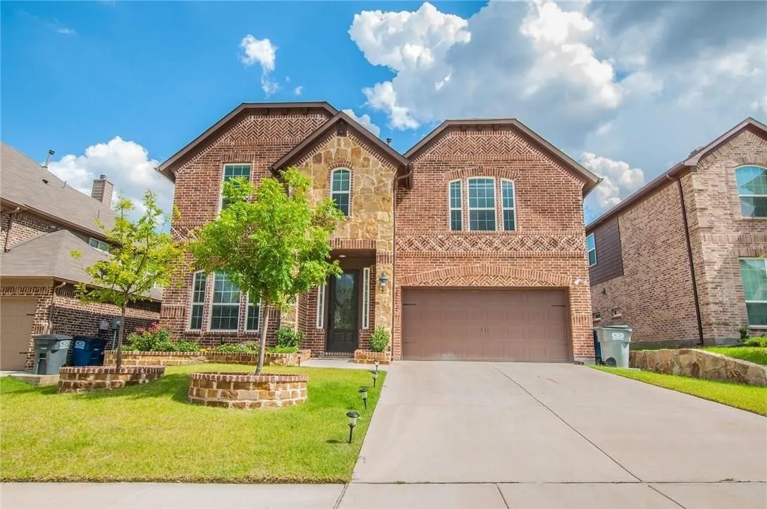 Single Family Residence For Rent in Denton County , 2440 Kingsgate Drive, Little Elm, Texas 75068, 4 Bedroom, 3 Bathroom, 2 Garage spaces, 2,791 Sqft, built in 2015, mls#21294296, Real Estate Agent in Little Elm, Homes For Rent in Denton county, Homes For Rent in Little Elm, Realtor in Little Elm Texas, Real Estate Brokerage Independent Realty Texas, Luminita Cordes Realtor