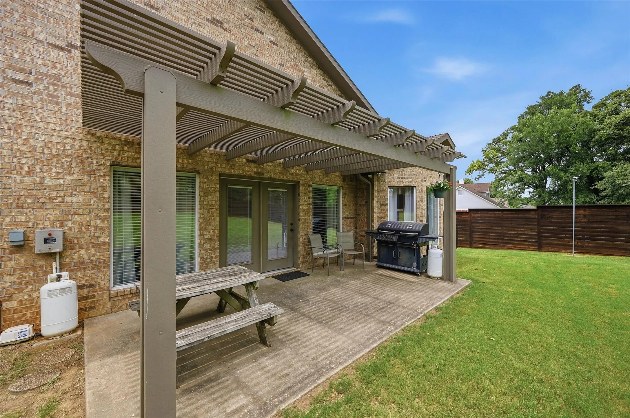 Single Family Residence For Sale in Cooke County , 219 Navajo Trail, Lake Kiowa, Texas 76240, 4 Bedroom, 4 Bathroom, 2 Garage spaces, 3,687 Sqft, built in 2001, mls#21294184, Real Estate Agent in Lake Kiowa, Homes For Sale in Cooke county, Homes For Sale in Lake Kiowa, Realtor in Lake Kiowa Texas, Real Estate Brokerage Independent Realty Texas, Luminita Cordes Realtor
