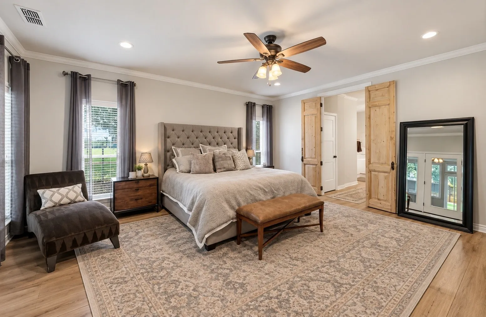 Single Family Residence For Sale in Cooke County , 219 Navajo Trail, Lake Kiowa, Texas 76240, 4 Bedroom, 4 Bathroom, 2 Garage spaces, 3,687 Sqft, built in 2001, mls#21294184, Real Estate Agent in Lake Kiowa, Homes For Sale in Cooke county, Homes For Sale in Lake Kiowa, Realtor in Lake Kiowa Texas, Real Estate Brokerage Independent Realty Texas, Luminita Cordes Realtor