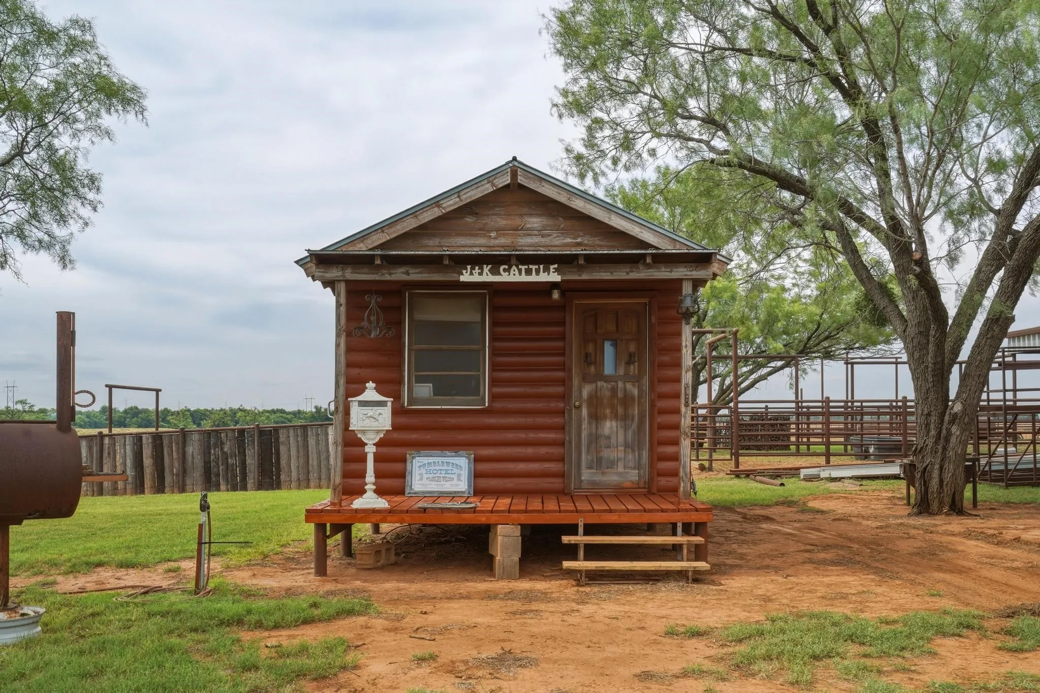 Farm For Sale in Jones County , 15030 N Fm 600, Avoca, Texas 79503, 3 Bedroom, 2 Bathroom, Garage spaces, 2,264 Sqft, built in 2011, mls#21294293, Real Estate Agent in Avoca, Homes For Sale in Jones county, Homes For Sale in Avoca, Realtor in Avoca Texas, Real Estate Brokerage Independent Realty Texas, Luminita Cordes Realtor