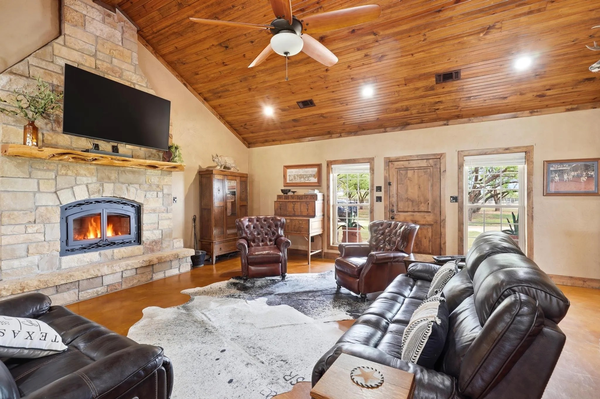 Farm For Sale in Jones County , 15030 N Fm 600, Avoca, Texas 79503, 3 Bedroom, 2 Bathroom, Garage spaces, 2,264 Sqft, built in 2011, mls#21294293, Real Estate Agent in Avoca, Homes For Sale in Jones county, Homes For Sale in Avoca, Realtor in Avoca Texas, Real Estate Brokerage Independent Realty Texas, Luminita Cordes Realtor