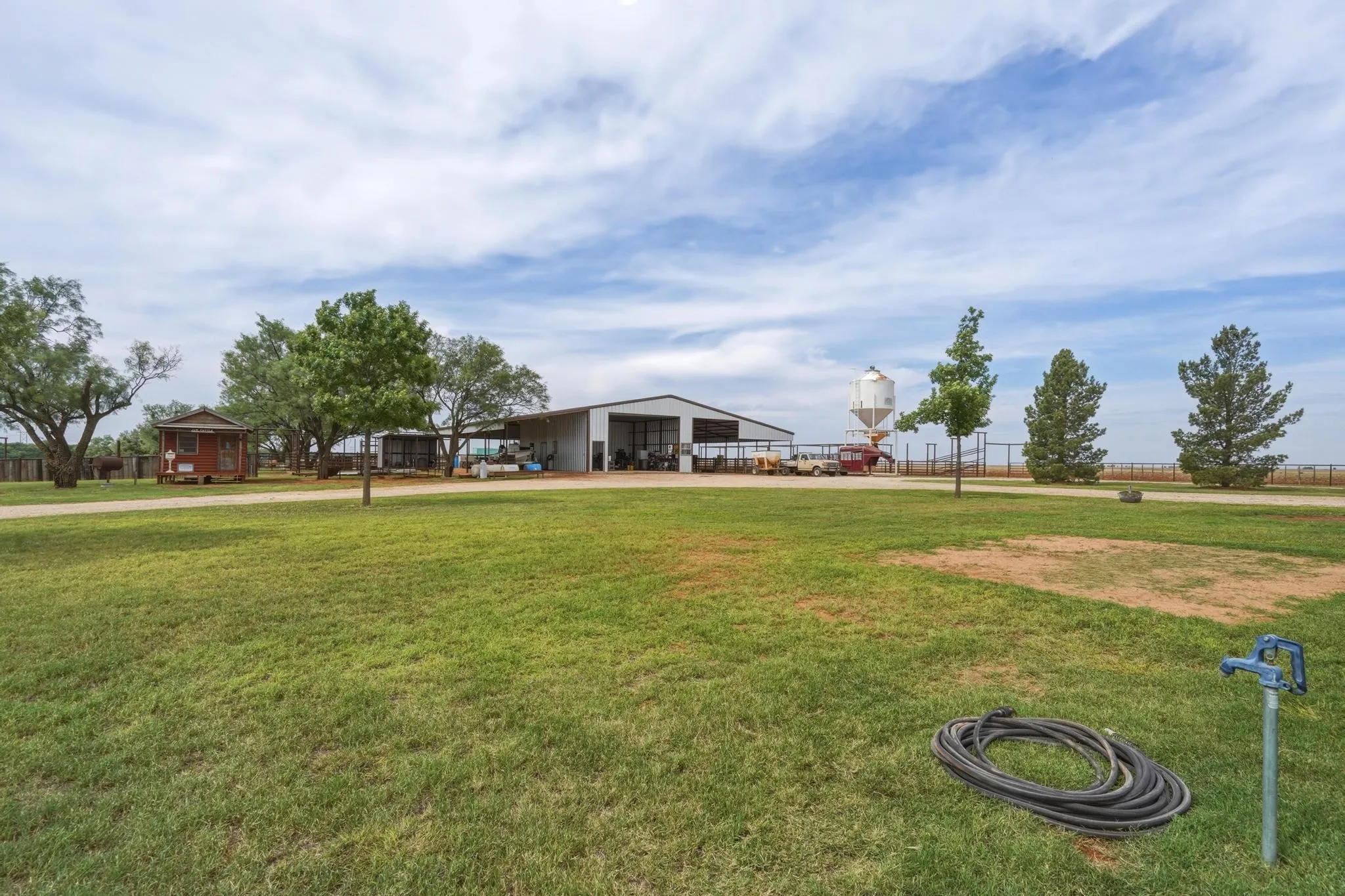 Farm For Sale in Jones County , 15030 N Fm 600, Avoca, Texas 79503, 3 Bedroom, 2 Bathroom, Garage spaces, 2,264 Sqft, built in 2011, mls#21294293, Real Estate Agent in Avoca, Homes For Sale in Jones county, Homes For Sale in Avoca, Realtor in Avoca Texas, Real Estate Brokerage Independent Realty Texas, Luminita Cordes Realtor