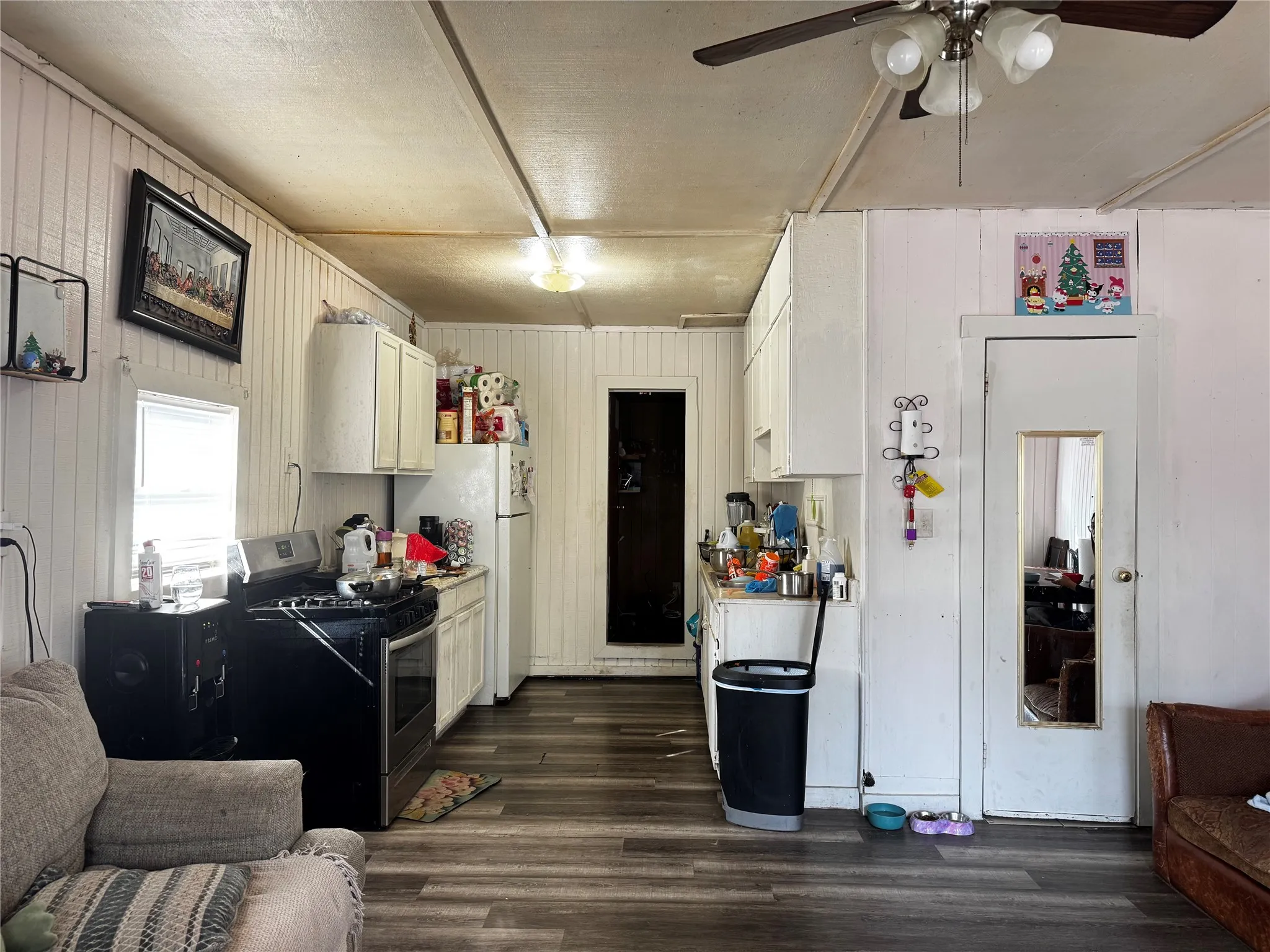 Single Family Residence For Sale in Titus County , 108 N Ellis Ave Avenue, Mt Pleasant, Texas 75455, 7 Bedroom, 4 Bathroom, Garage spaces, 2,139 Sqft, built in 1972, Price $199,000, mls#21284955, Real Estate Agent in Mt Pleasant, Homes For Sale in Titus county, Homes For Sale in Mt Pleasant, Realtor in Mt Pleasant Texas, Real Estate Brokerage Independent Realty Texas, Luminita Cordes Realtor