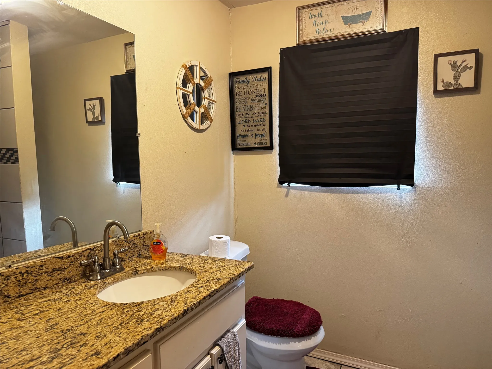 Single Family Residence For Sale in Titus County , 108 N Ellis Ave Avenue, Mt Pleasant, Texas 75455, 7 Bedroom, 4 Bathroom, Garage spaces, 2,139 Sqft, built in 1972, Price $199,000, mls#21284955, Real Estate Agent in Mt Pleasant, Homes For Sale in Titus county, Homes For Sale in Mt Pleasant, Realtor in Mt Pleasant Texas, Real Estate Brokerage Independent Realty Texas, Luminita Cordes Realtor