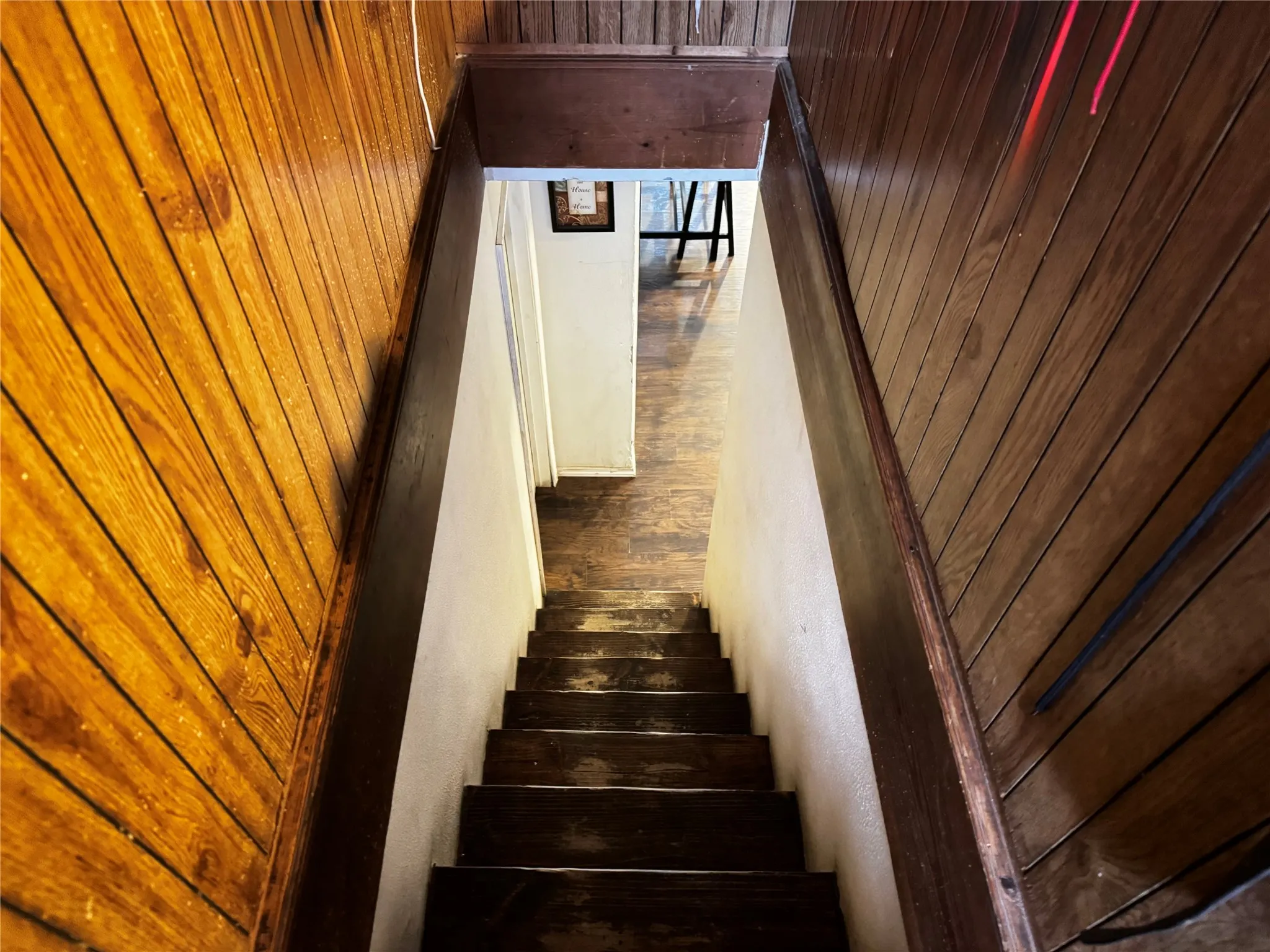 Single Family Residence For Sale in Titus County , 108 N Ellis Ave Avenue, Mt Pleasant, Texas 75455, 7 Bedroom, 4 Bathroom, Garage spaces, 2,139 Sqft, built in 1972, Price $199,000, mls#21284955, Real Estate Agent in Mt Pleasant, Homes For Sale in Titus county, Homes For Sale in Mt Pleasant, Realtor in Mt Pleasant Texas, Real Estate Brokerage Independent Realty Texas, Luminita Cordes Realtor