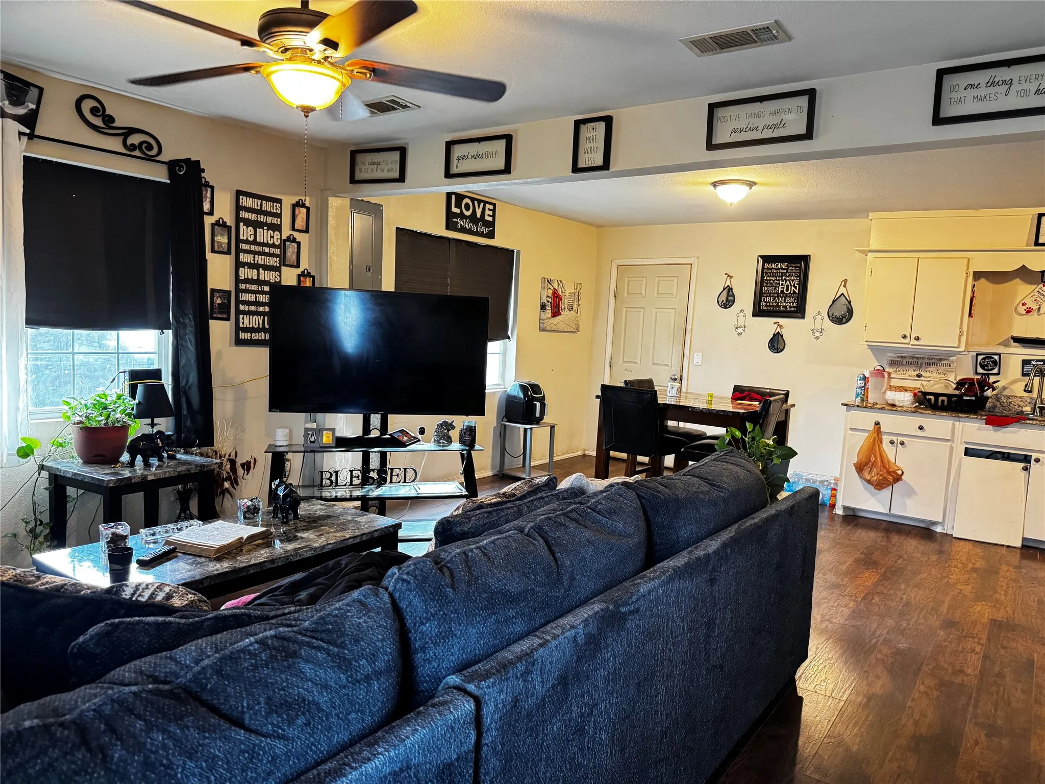 Single Family Residence For Sale in Titus County , 108 N Ellis Ave Avenue, Mt Pleasant, Texas 75455, 7 Bedroom, 4 Bathroom, Garage spaces, 2,139 Sqft, built in 1972, Price $199,000, mls#21284955, Real Estate Agent in Mt Pleasant, Homes For Sale in Titus county, Homes For Sale in Mt Pleasant, Realtor in Mt Pleasant Texas, Real Estate Brokerage Independent Realty Texas, Luminita Cordes Realtor