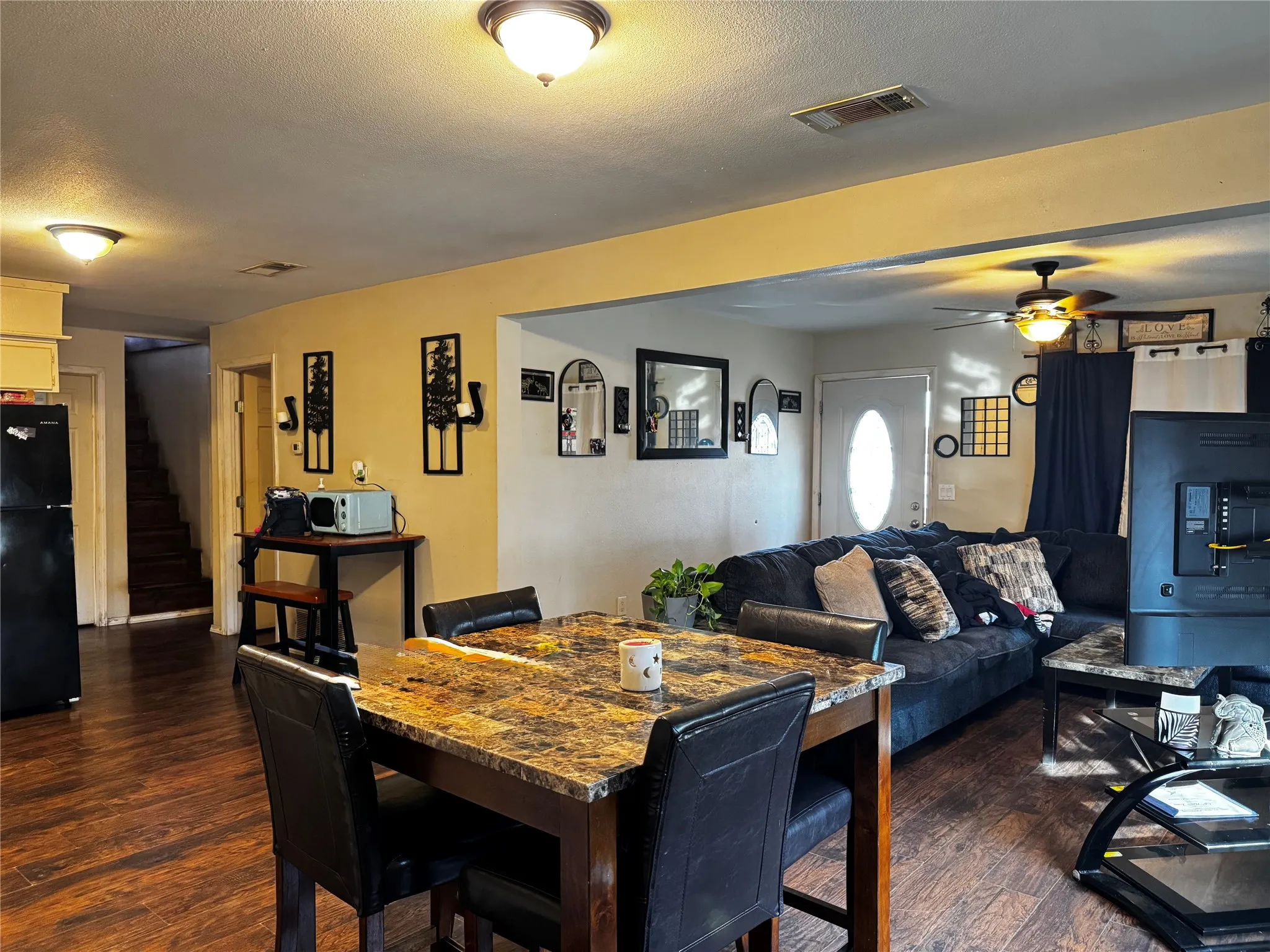 Single Family Residence For Sale in Titus County , 108 N Ellis Ave Avenue, Mt Pleasant, Texas 75455, 7 Bedroom, 4 Bathroom, Garage spaces, 2,139 Sqft, built in 1972, Price $199,000, mls#21284955, Real Estate Agent in Mt Pleasant, Homes For Sale in Titus county, Homes For Sale in Mt Pleasant, Realtor in Mt Pleasant Texas, Real Estate Brokerage Independent Realty Texas, Luminita Cordes Realtor