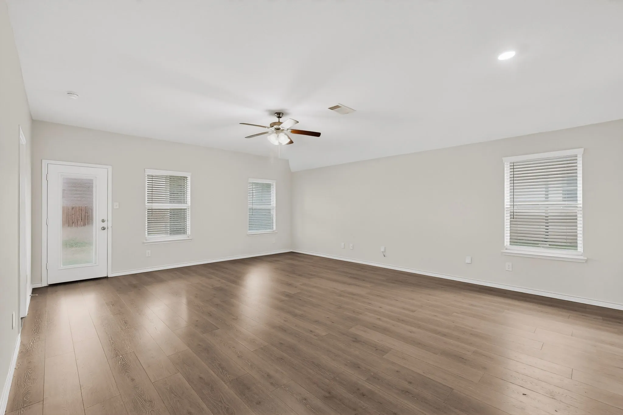 Single Family Residence For Sale in Rockwall County , 430 Forestridge Drive, Fate, Texas 75087, 4 Bedroom, 2 Bathroom, 2 Garage spaces, 2,061 Sqft, built in 2020, mls#21294196, Real Estate Agent in Fate, Homes For Sale in Rockwall county, Homes For Sale in Fate, Realtor in Fate Texas, Real Estate Brokerage Independent Realty Texas, Luminita Cordes Realtor