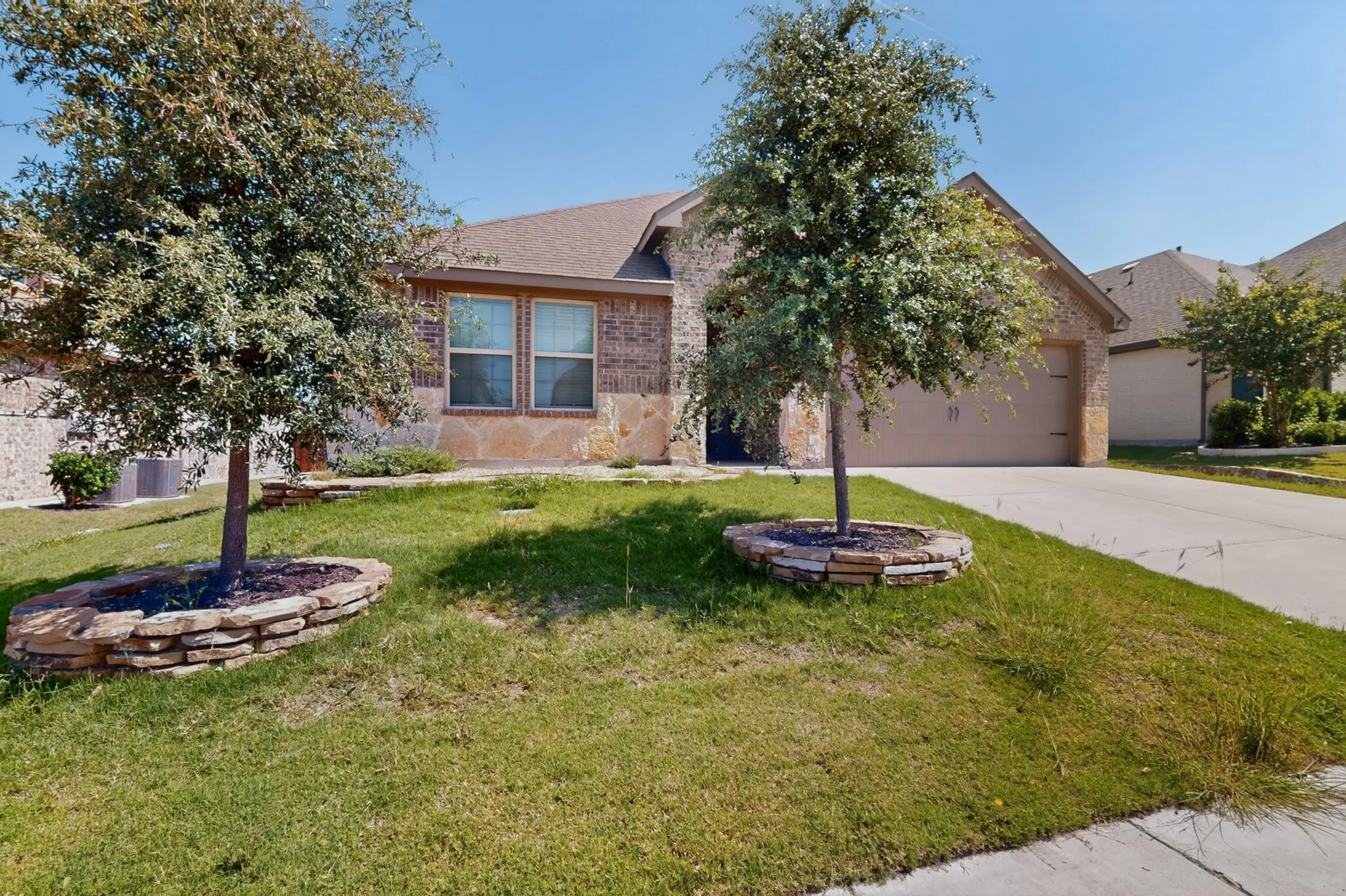 Single Family Residence For Sale in Rockwall County , 430 Forestridge Drive, Fate, Texas 75087, 4 Bedroom, 2 Bathroom, 2 Garage spaces, 2,061 Sqft, built in 2020, mls#21294196, Real Estate Agent in Fate, Homes For Sale in Rockwall county, Homes For Sale in Fate, Realtor in Fate Texas, Real Estate Brokerage Independent Realty Texas, Luminita Cordes Realtor