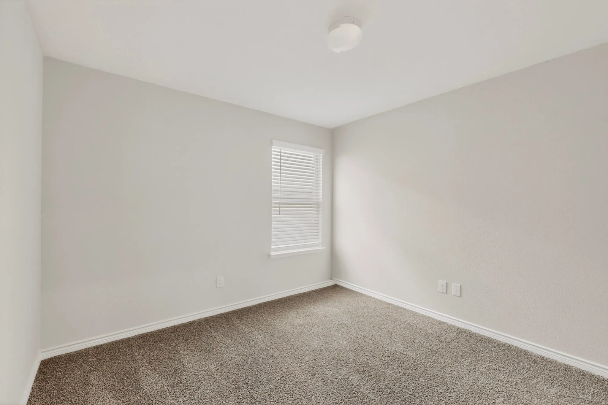 Single Family Residence For Sale in Rockwall County , 430 Forestridge Drive, Fate, Texas 75087, 4 Bedroom, 2 Bathroom, 2 Garage spaces, 2,061 Sqft, built in 2020, mls#21294196, Real Estate Agent in Fate, Homes For Sale in Rockwall county, Homes For Sale in Fate, Realtor in Fate Texas, Real Estate Brokerage Independent Realty Texas, Luminita Cordes Realtor