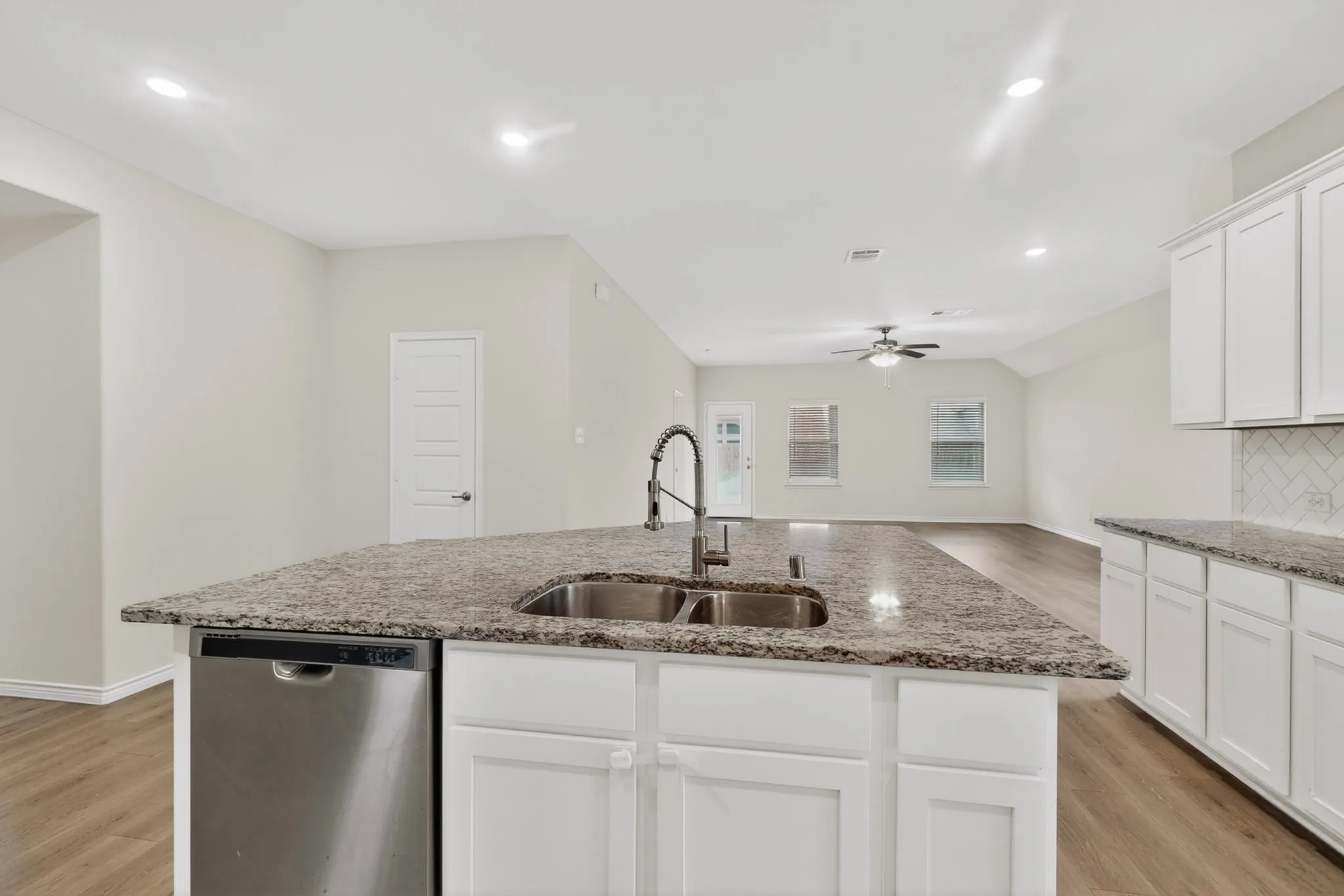 Single Family Residence For Sale in Rockwall County , 430 Forestridge Drive, Fate, Texas 75087, 4 Bedroom, 2 Bathroom, 2 Garage spaces, 2,061 Sqft, built in 2020, mls#21294196, Real Estate Agent in Fate, Homes For Sale in Rockwall county, Homes For Sale in Fate, Realtor in Fate Texas, Real Estate Brokerage Independent Realty Texas, Luminita Cordes Realtor
