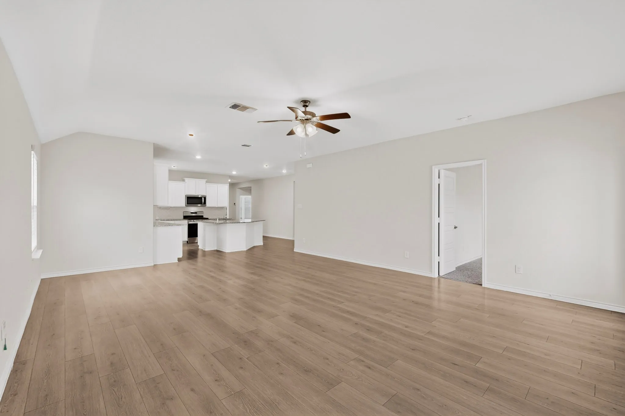 Single Family Residence For Sale in Rockwall County , 430 Forestridge Drive, Fate, Texas 75087, 4 Bedroom, 2 Bathroom, 2 Garage spaces, 2,061 Sqft, built in 2020, mls#21294196, Real Estate Agent in Fate, Homes For Sale in Rockwall county, Homes For Sale in Fate, Realtor in Fate Texas, Real Estate Brokerage Independent Realty Texas, Luminita Cordes Realtor