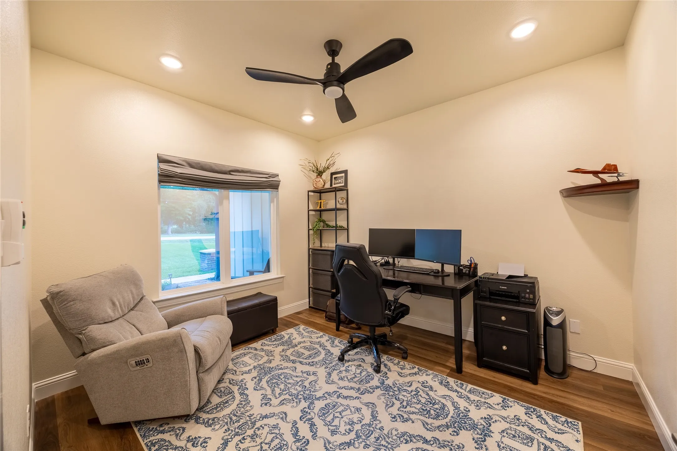 Single Family Residence For Sale in Parker County , 354 Glade Valley, Azle, Texas 76020, 4 Bedroom, 4 Bathroom, 3 Garage spaces, 2,611 Sqft, built in 2022, mls#21294326, Real Estate Agent in Azle, Homes For Sale in Parker county, Homes For Sale in Azle, Realtor in Azle Texas, Real Estate Brokerage Independent Realty Texas, Luminita Cordes Realtor